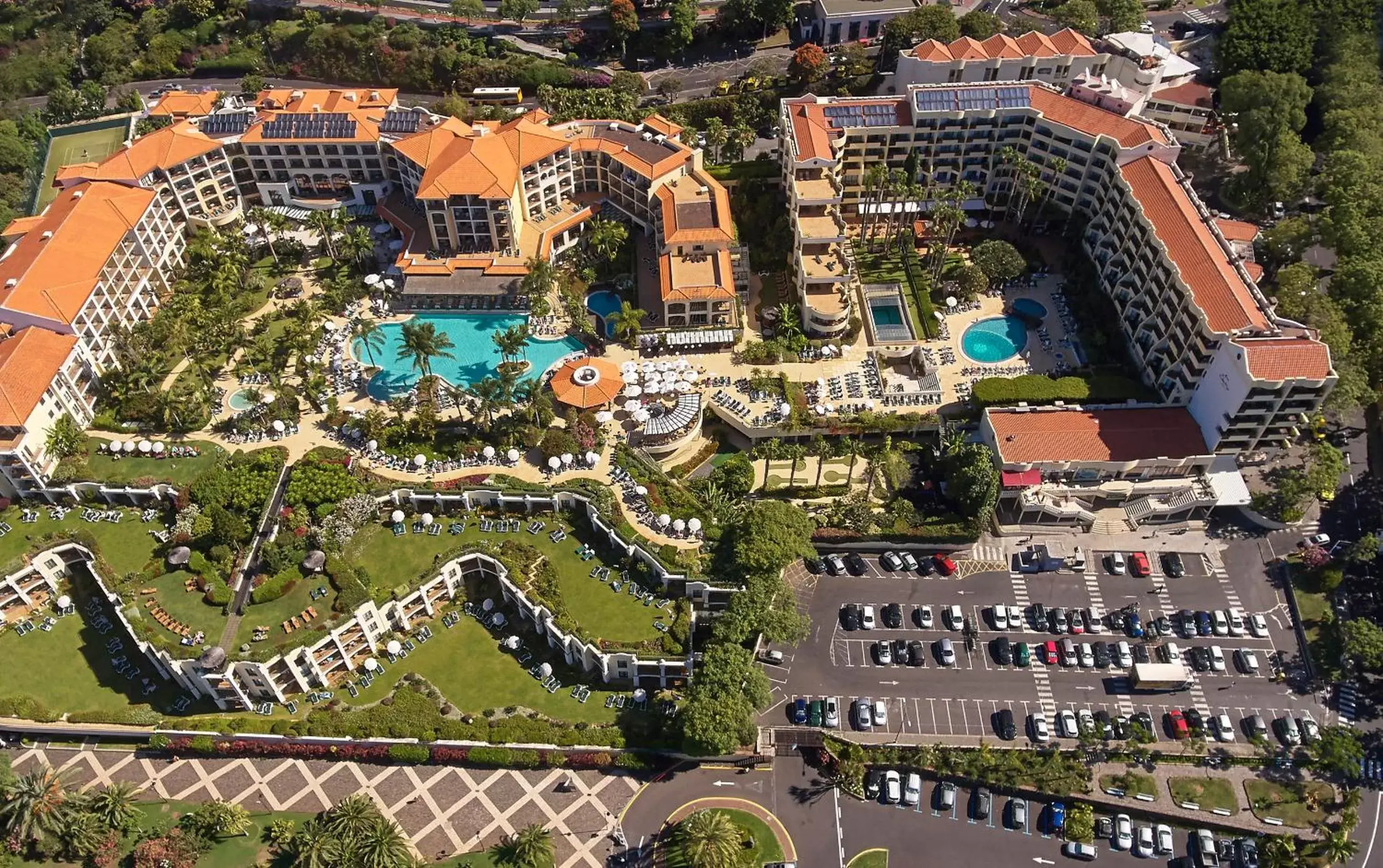 Property building, Bird's-eye View in Hotel Porto Mare - PortoBay