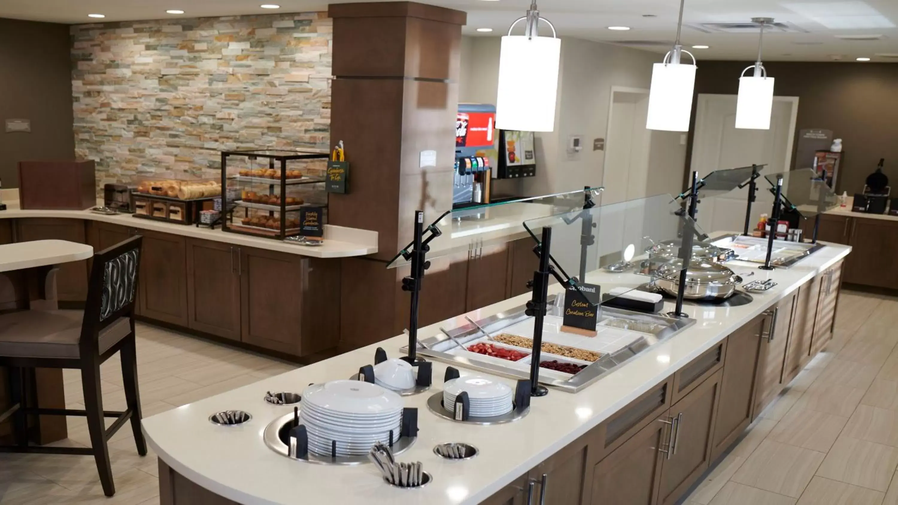 Restaurant/Places to Eat in Staybridge Suites - Southgate - Detroit Area, an IHG Hotel