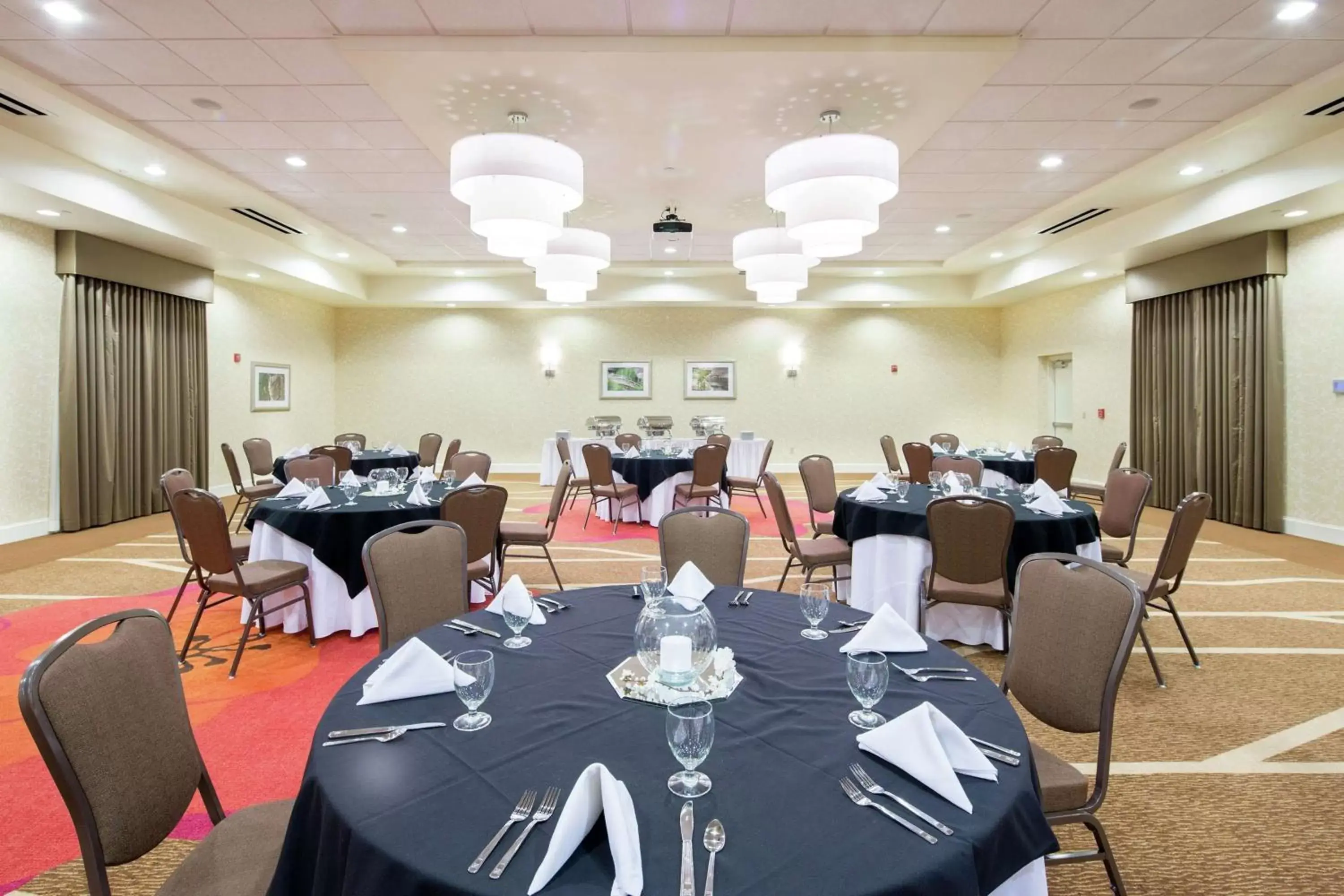 Meeting/conference room, Restaurant/Places to Eat in Hilton Garden Inn Pascagoula