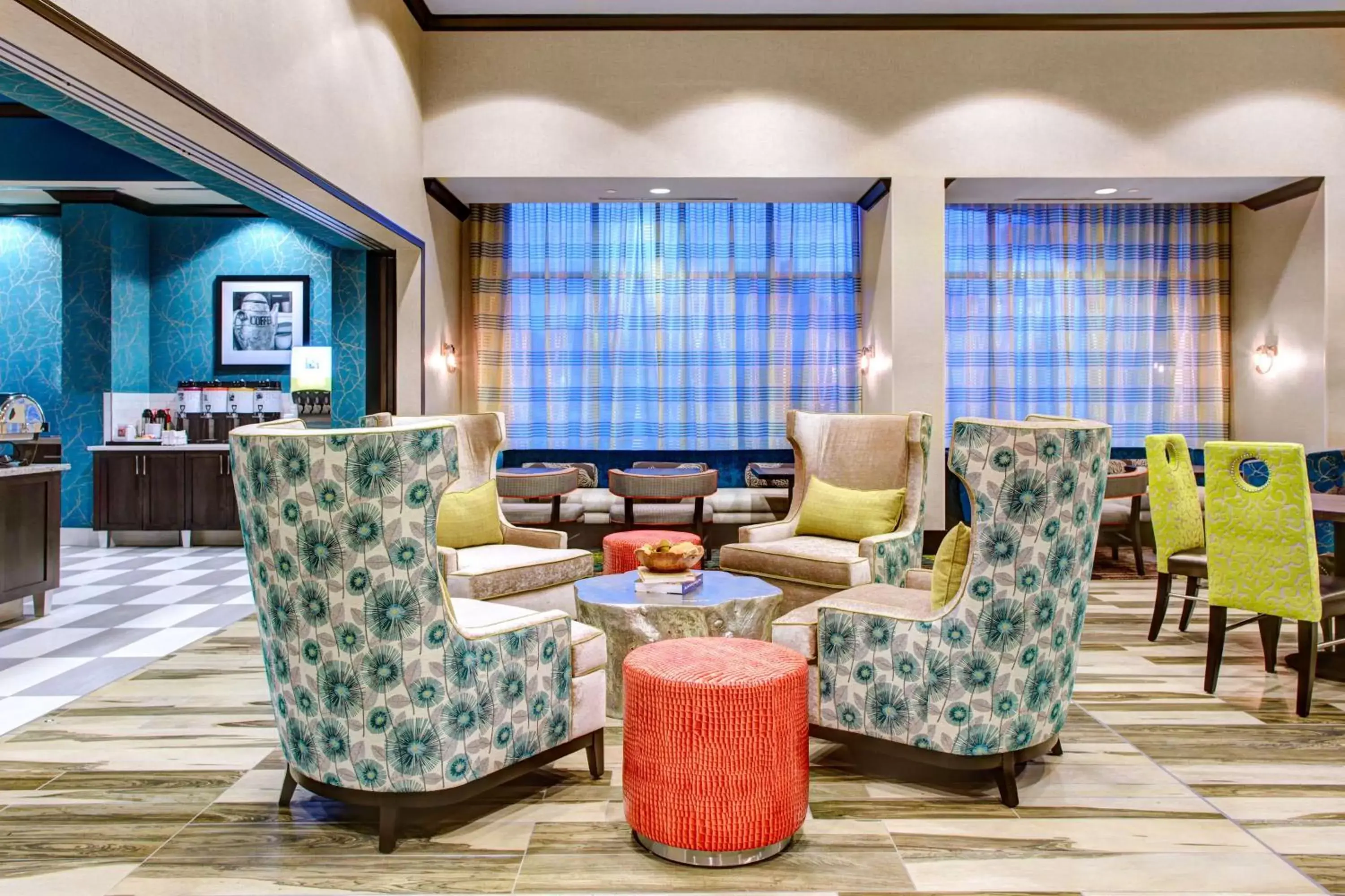 Lobby or reception, Seating Area in Hampton Inn & Suites by Hilton Atlanta Perimeter Dunwoody