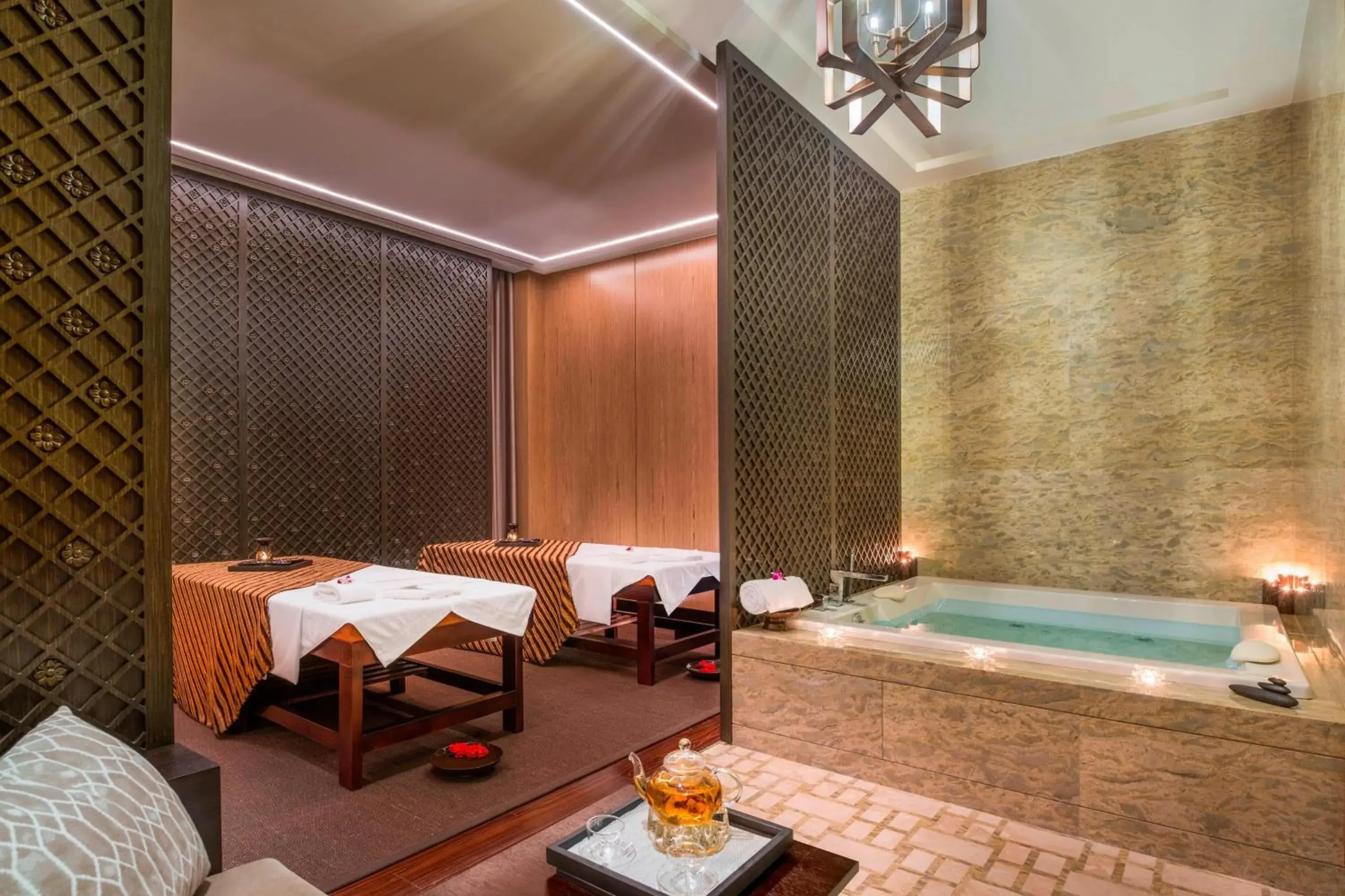 Spa and wellness centre/facilities, Swimming Pool in Meixi Lake Hotel, a Luxury Collection Hotel, Changsha