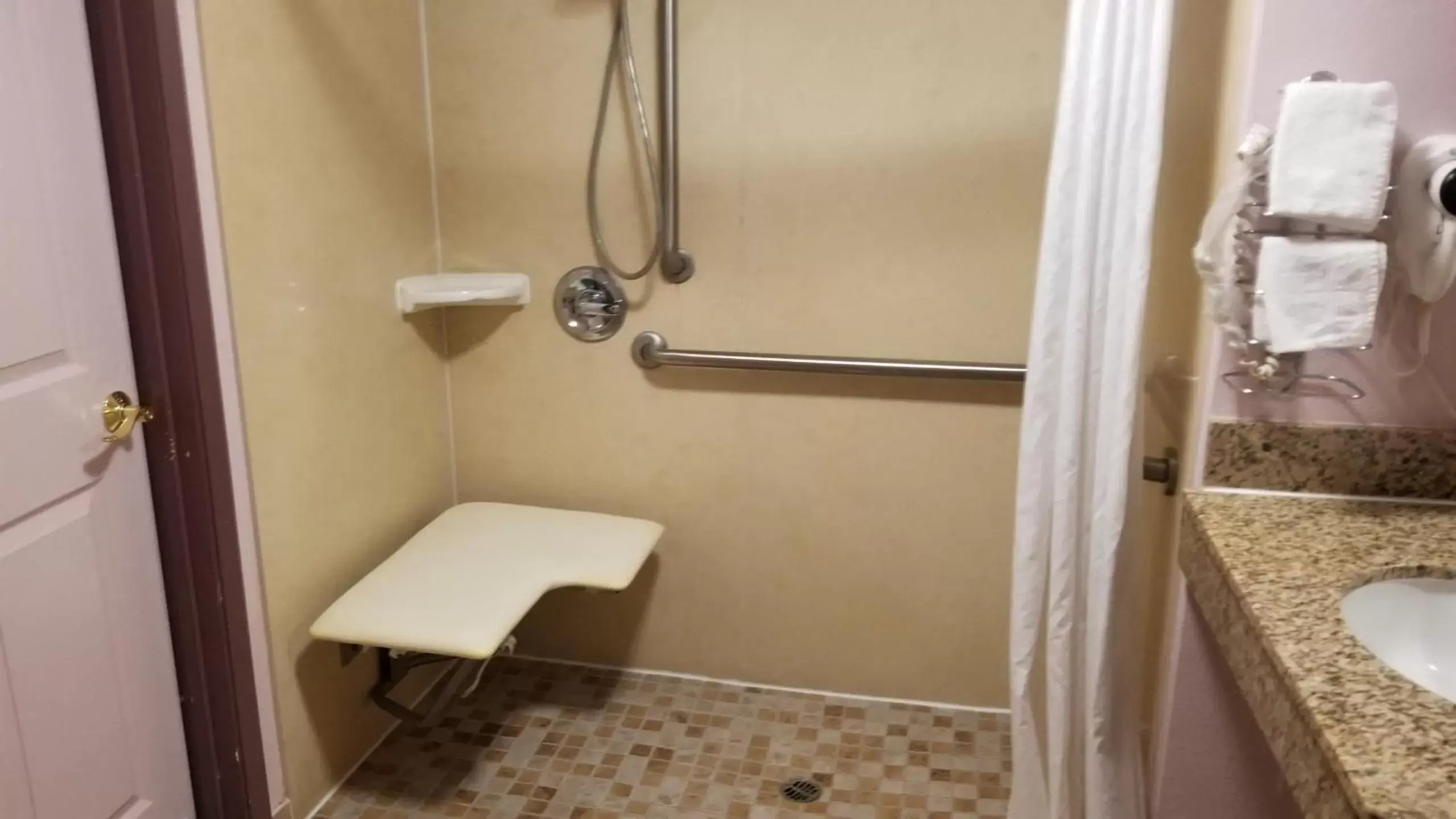 Bathroom in Hollywood Stars Inn