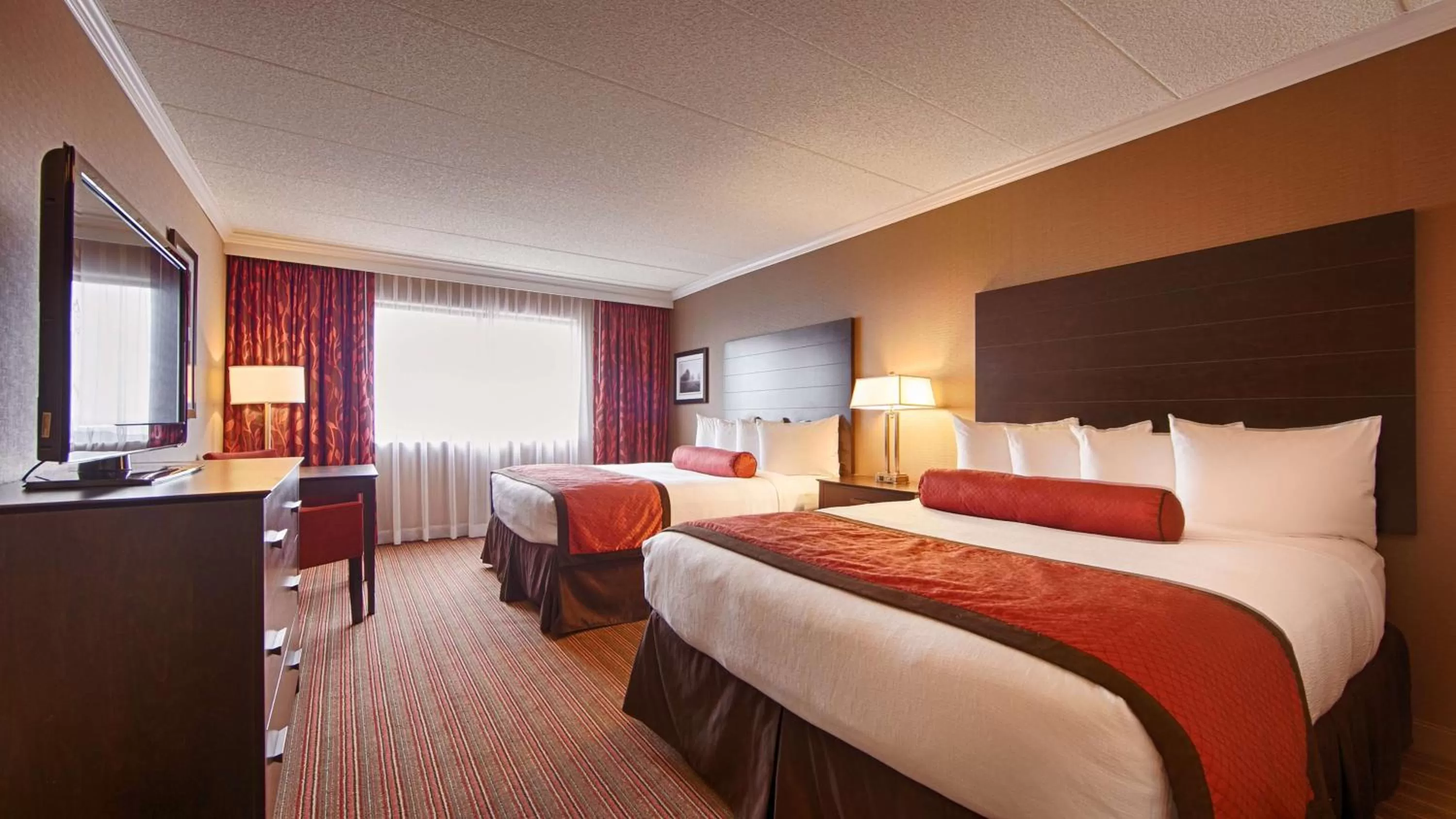Queen Room with Two Queen Beds in Best Western Premier Nicollet Inn