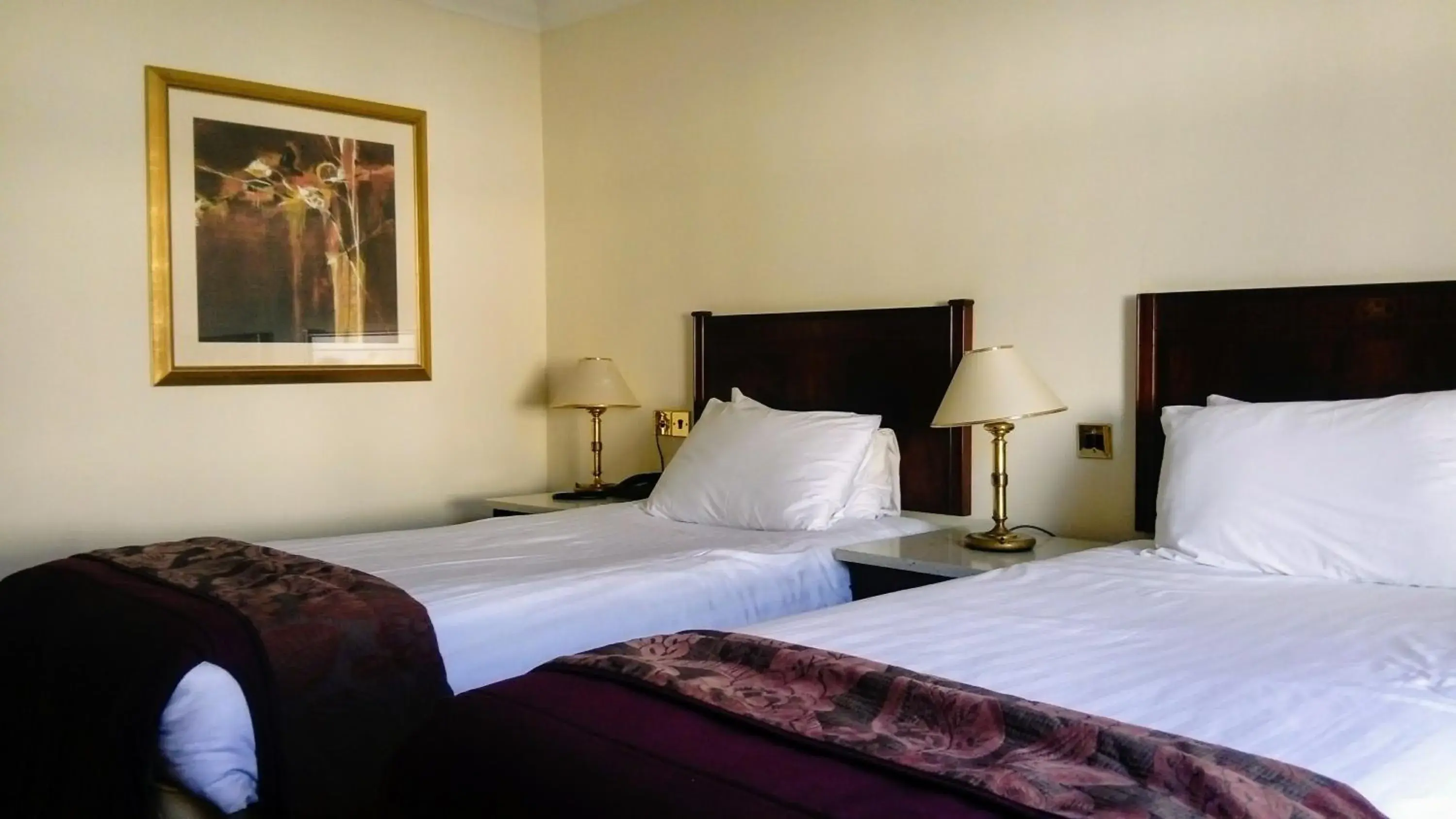 Bed in Shrigley Hall Hotel, Golf & Country Club