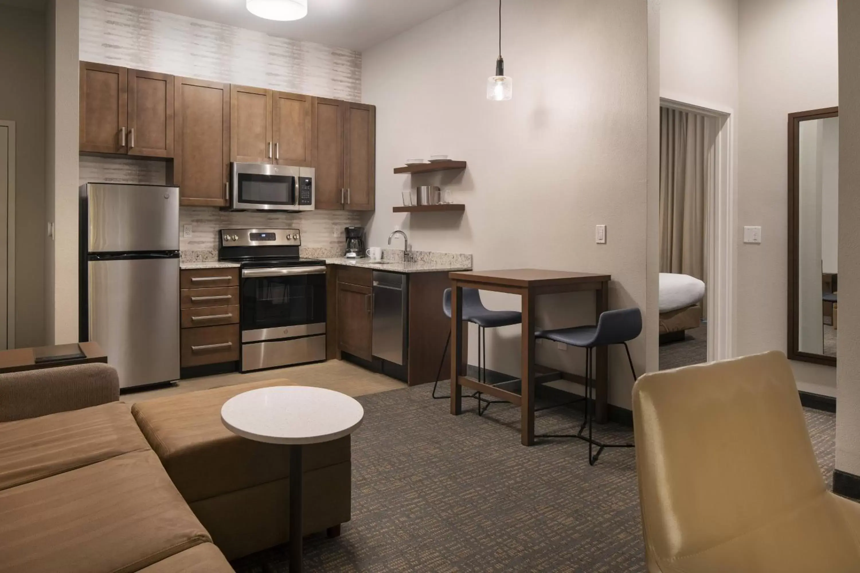 Bedroom, Kitchen/Kitchenette in Residence Inn Walnut Creek