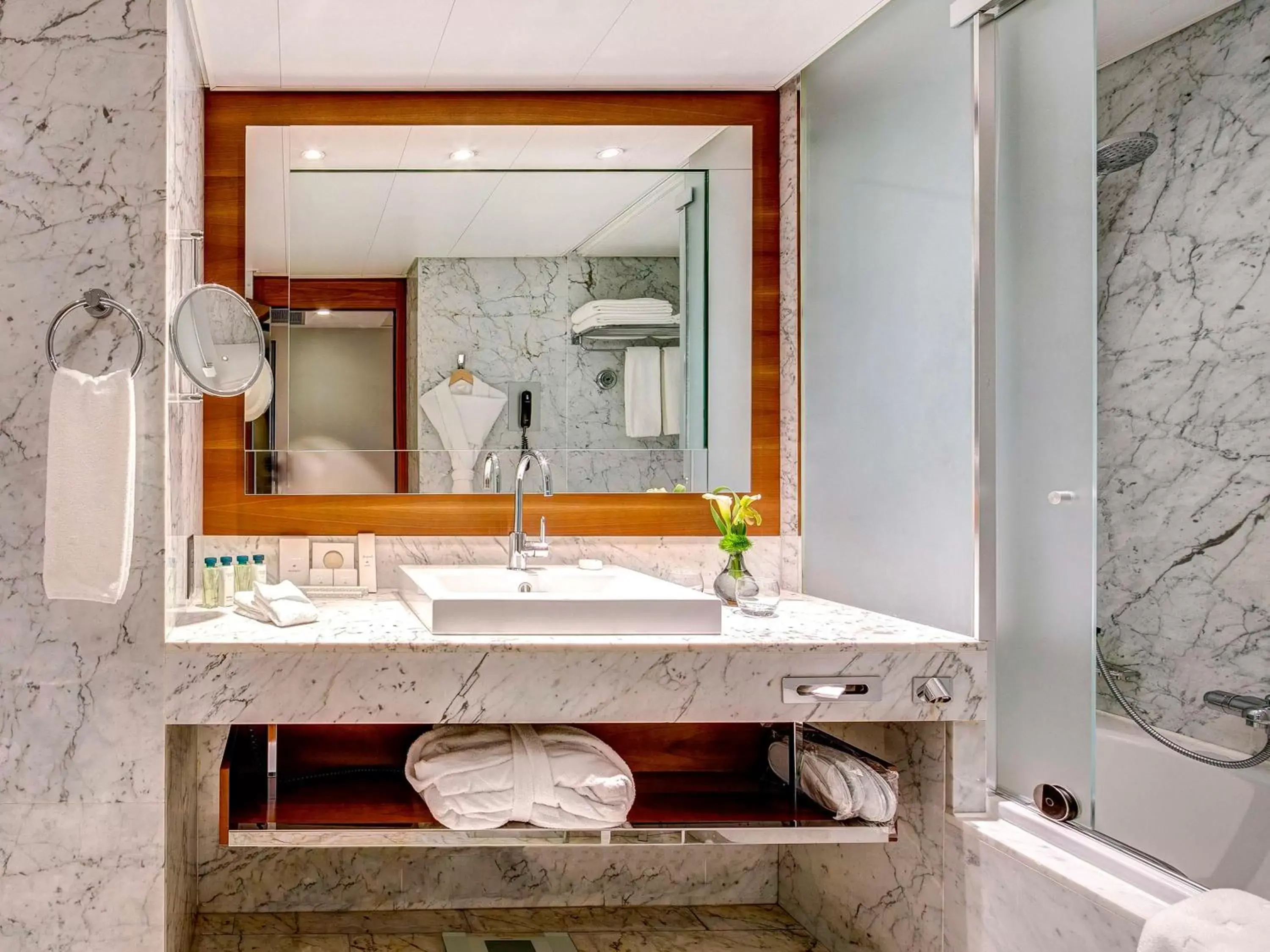 Bathroom in Fairmont Grand Hotel Geneva