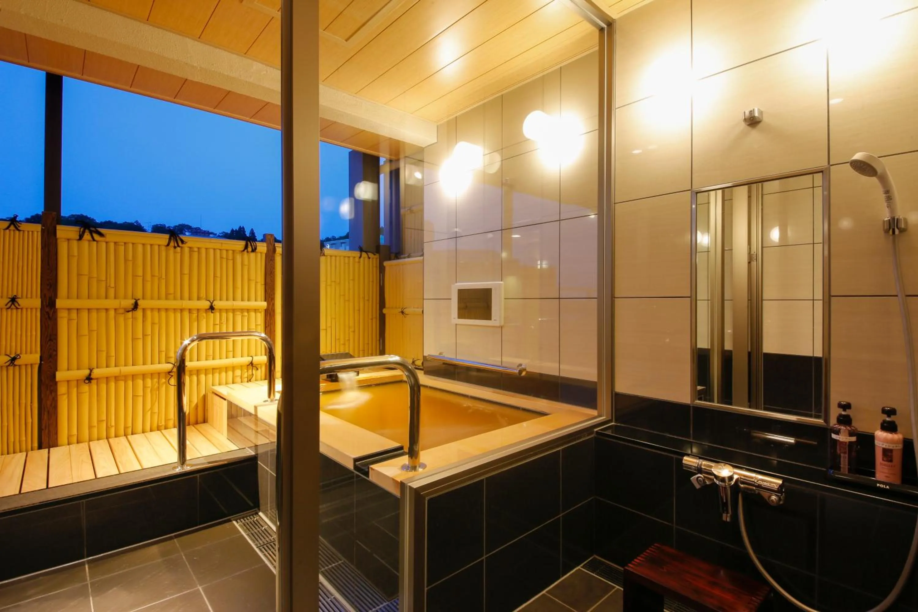 Bathroom in Arima Hot Spring Ryokan Hanamusubi