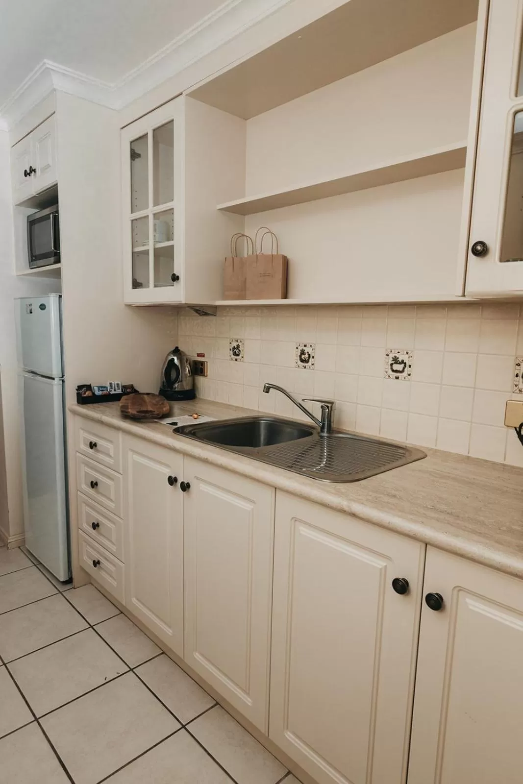 Kitchen or kitchenette in The Lawson Riverside Suites