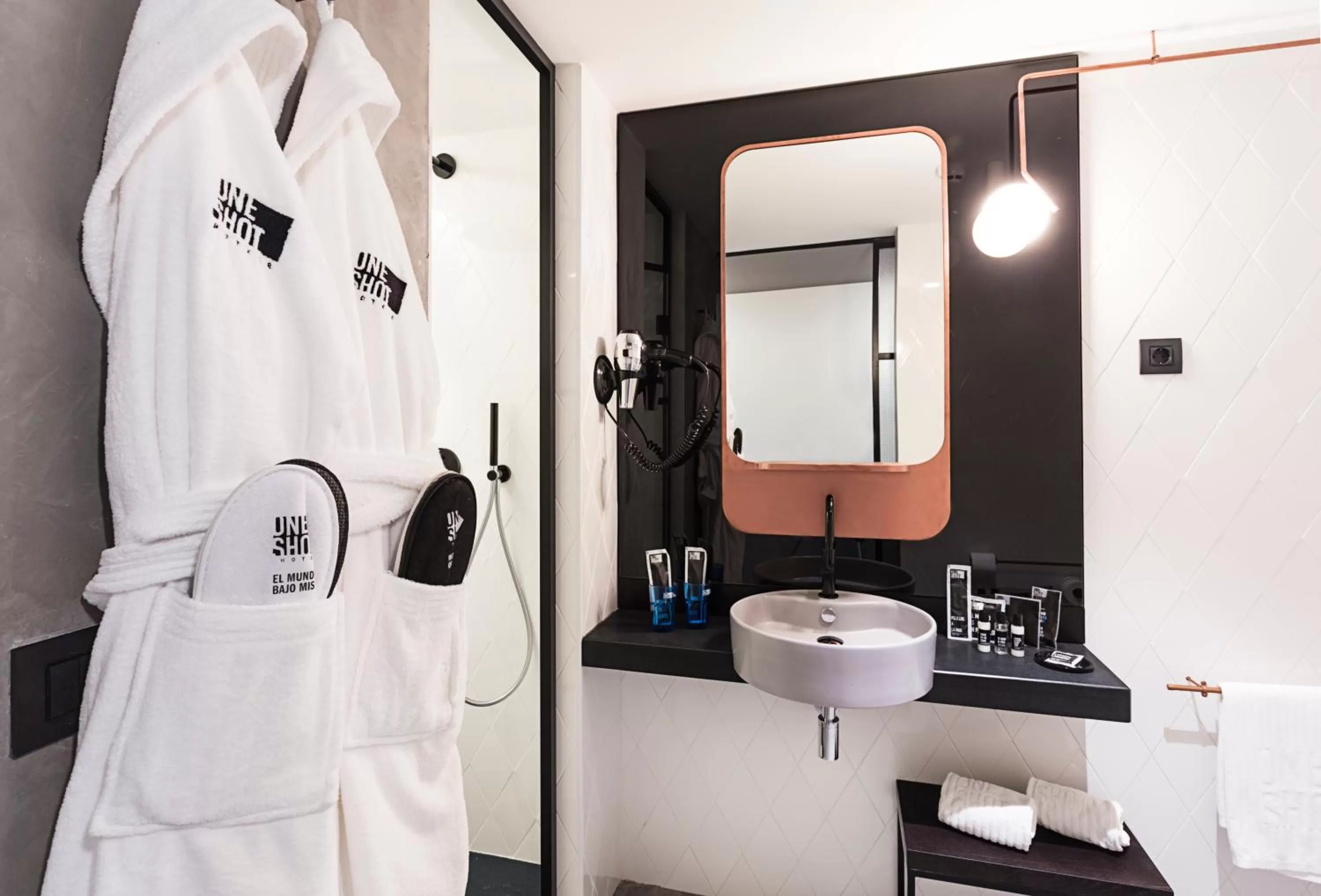 Shower in One Shot Tabakalera House