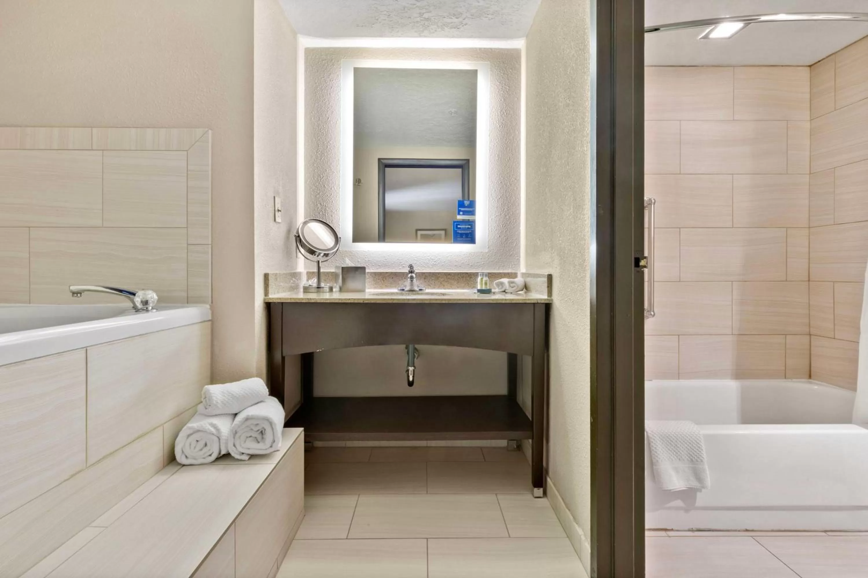 Bathroom in DoubleTree by Hilton Hotel Park City - The Yarrow