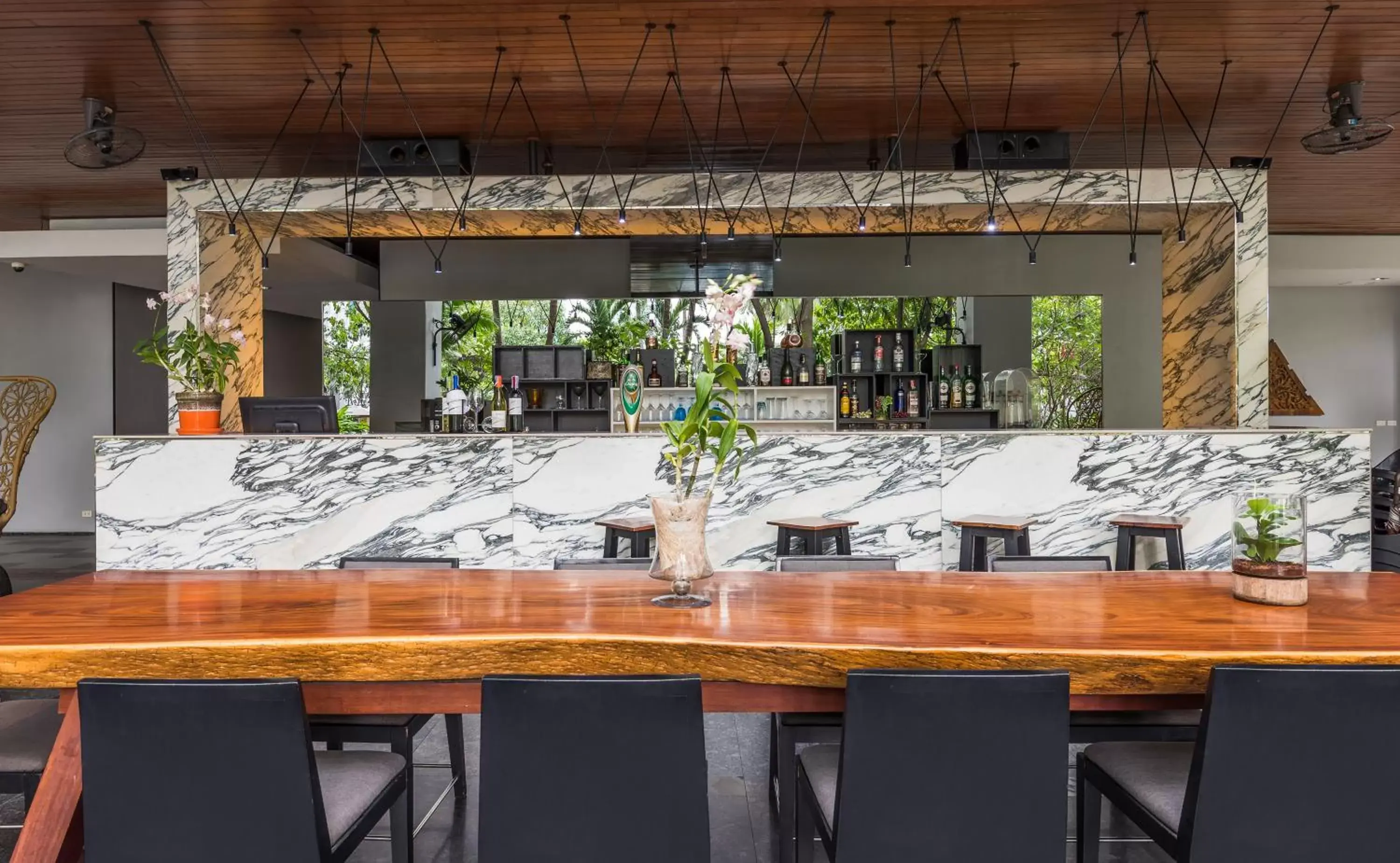 Lounge or bar in Chatrium Sathon Bangkok Lounge or bar in Chatrium Sathon Bangkok