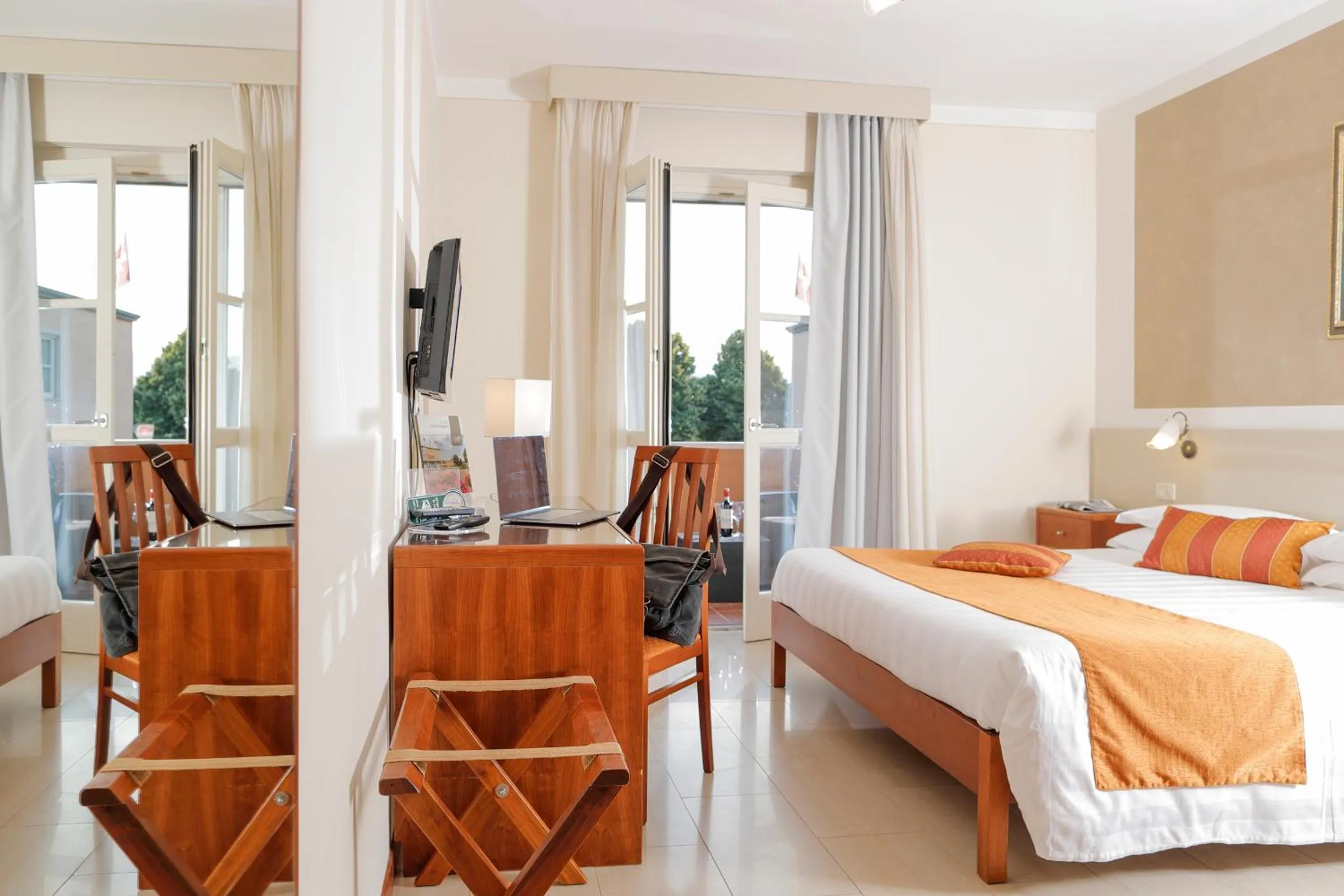 Bed in Hotel Michelangelo