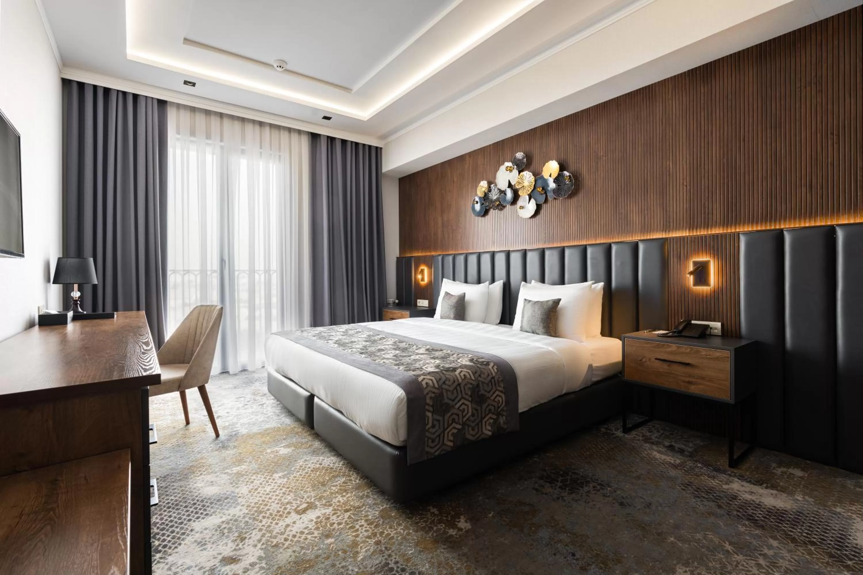 Bed in Shamsan Airport Hotel