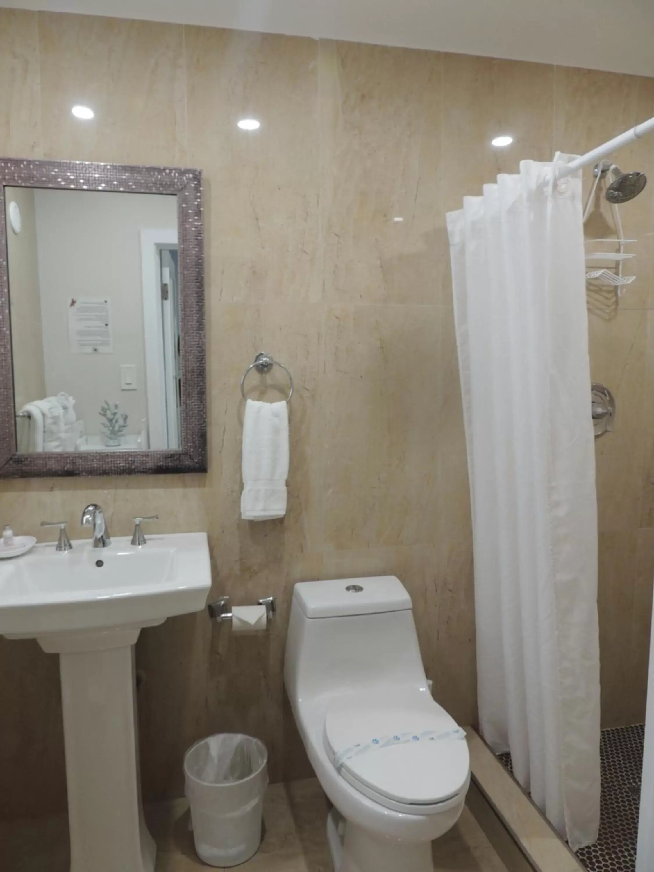 Bathroom in Sands of Islamorada