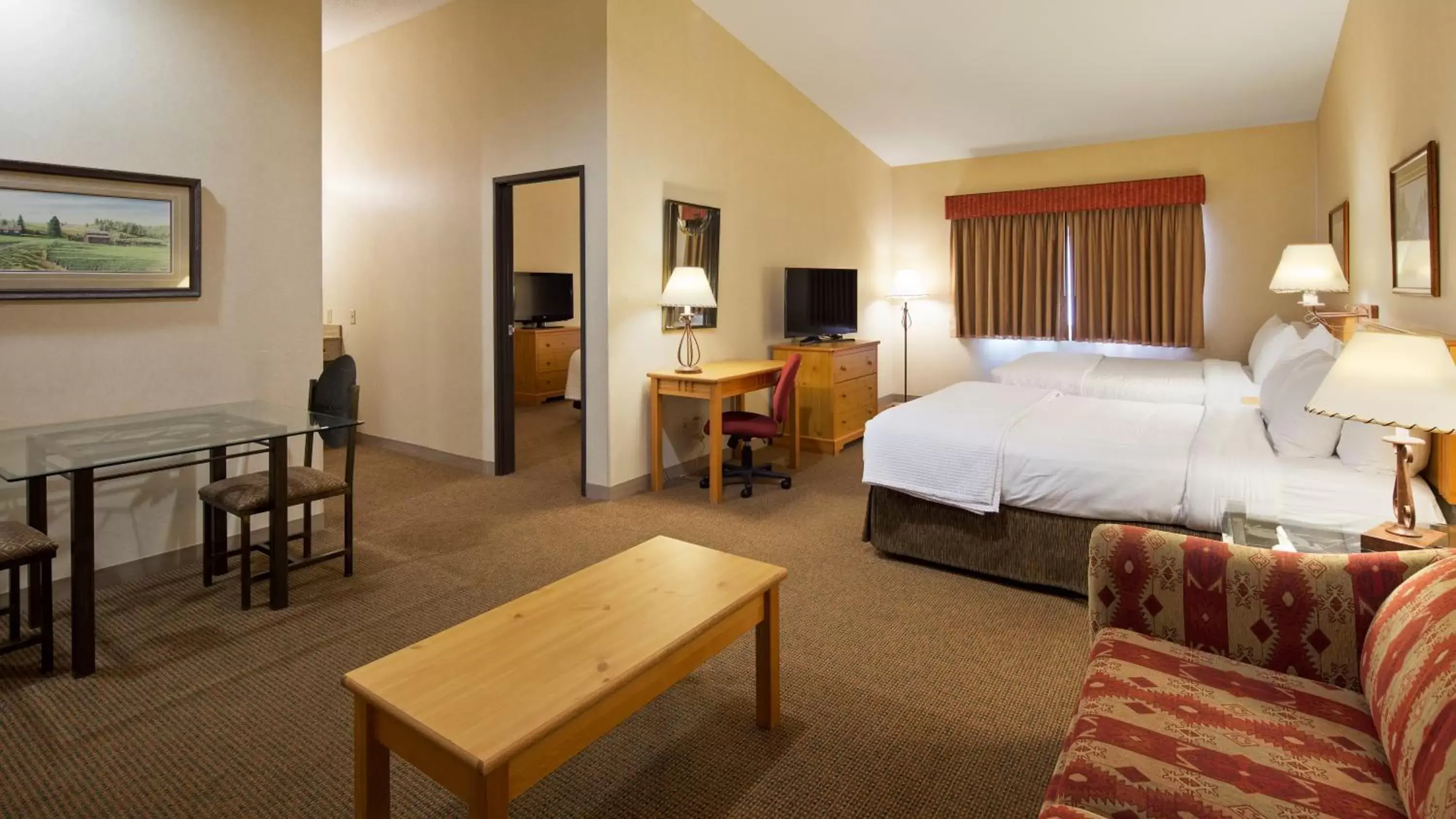 Bedroom in Best Western Golden Spike Inn & Suites