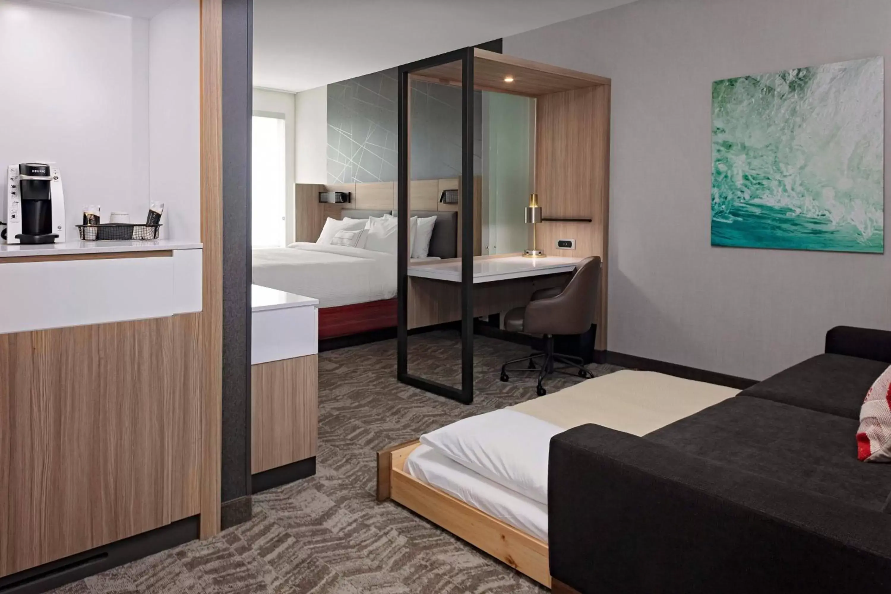 Bedroom, Bed in SpringHill Suites by Marriott Kansas City Plaza