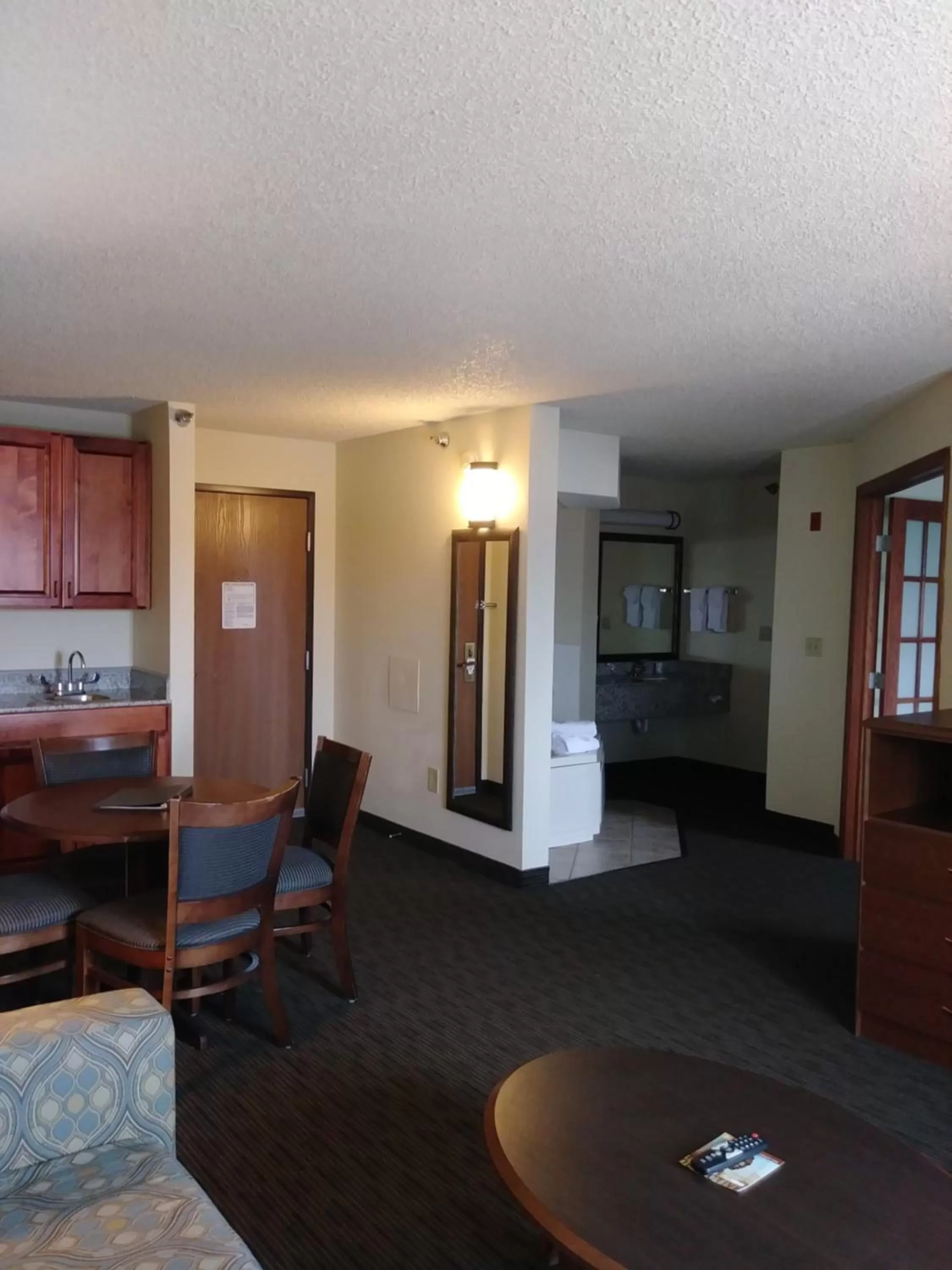 Dining area in AmericInn by Wyndham Windsor Ft. Collins