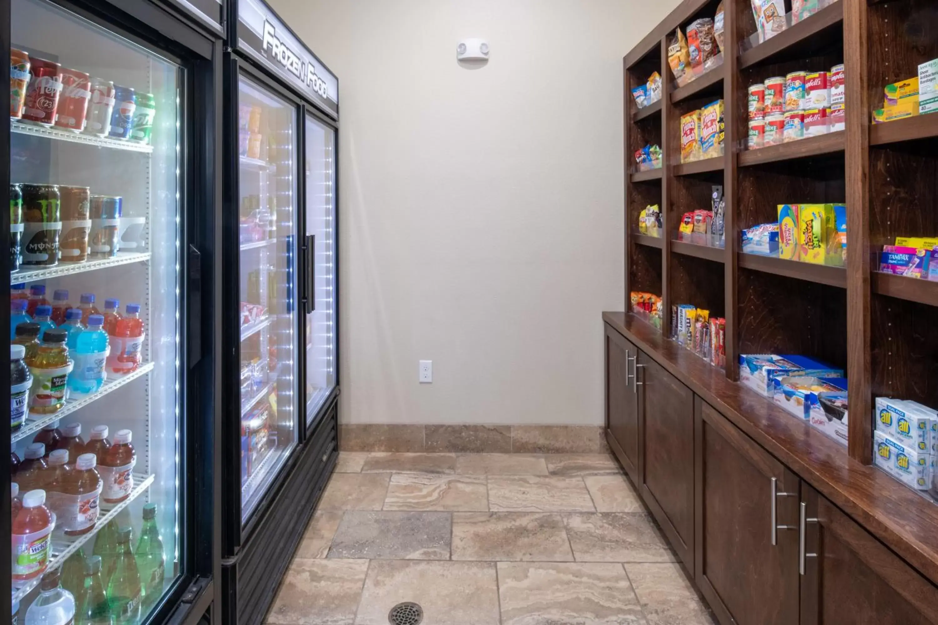 Shopping Area, Supermarket/Shops in Home Away Kitchen Suites Enid