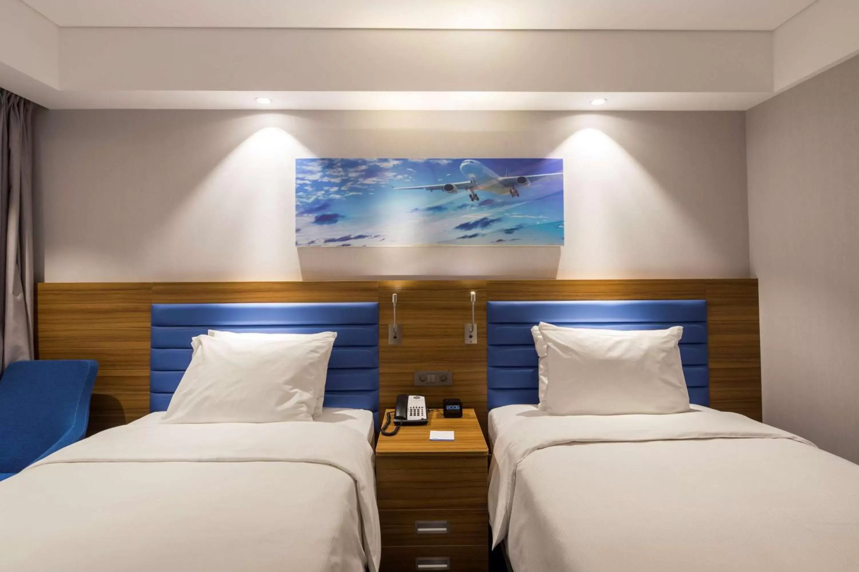 Bed in Hampton by Hilton Istanbul Kurtkoy