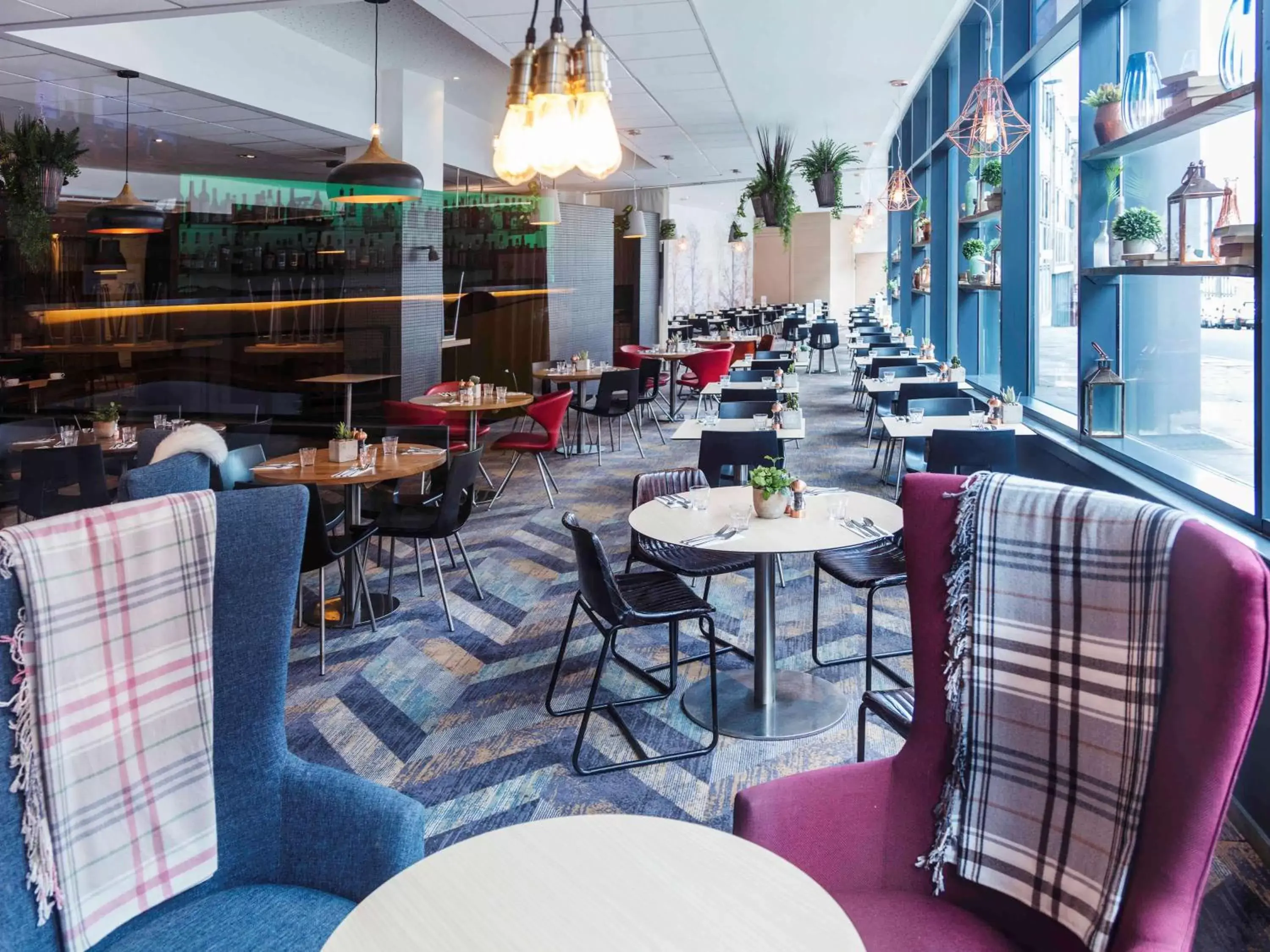 Restaurant/Places to Eat in Novotel Edinburgh Centre