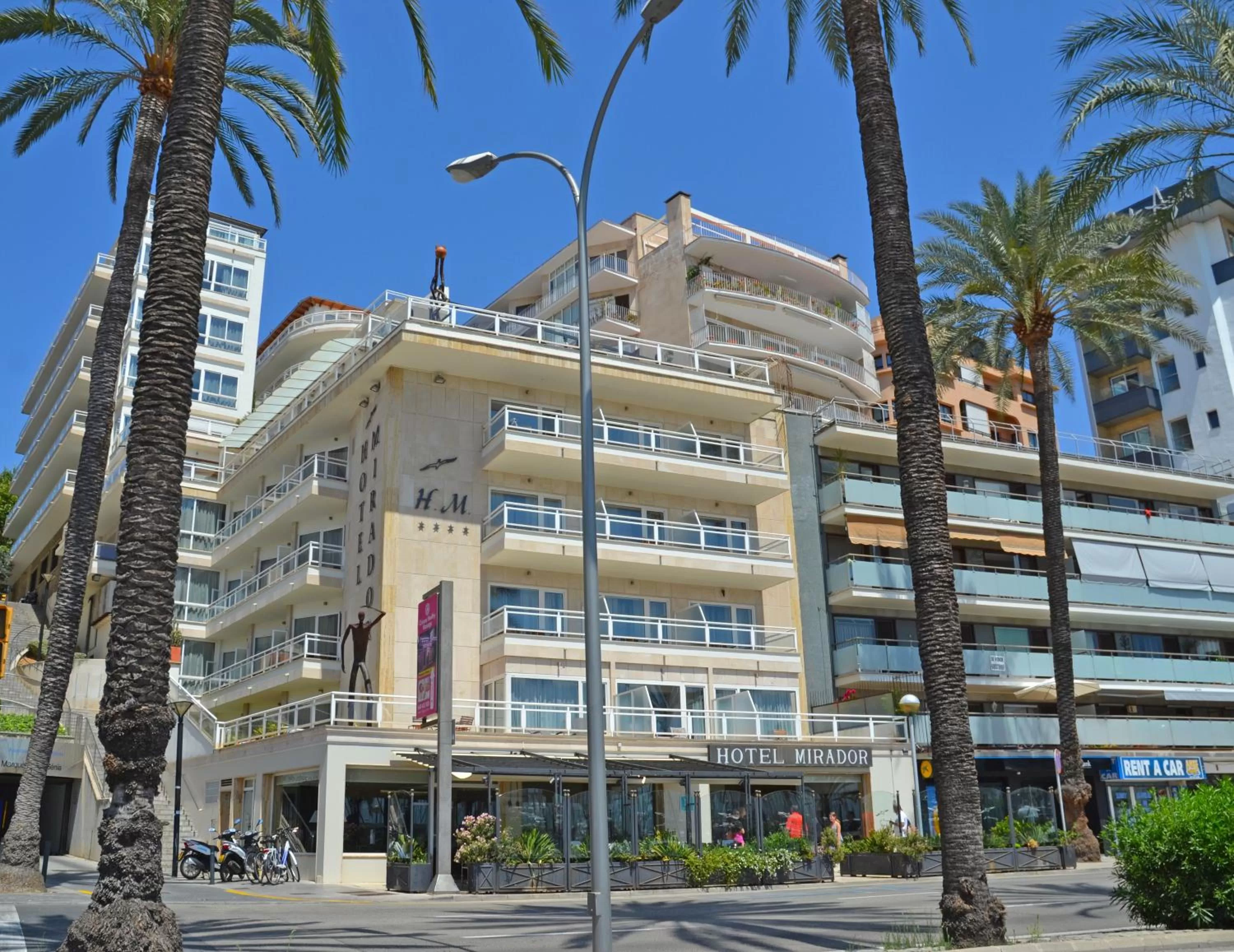 Facade/entrance in Hotel Mirador