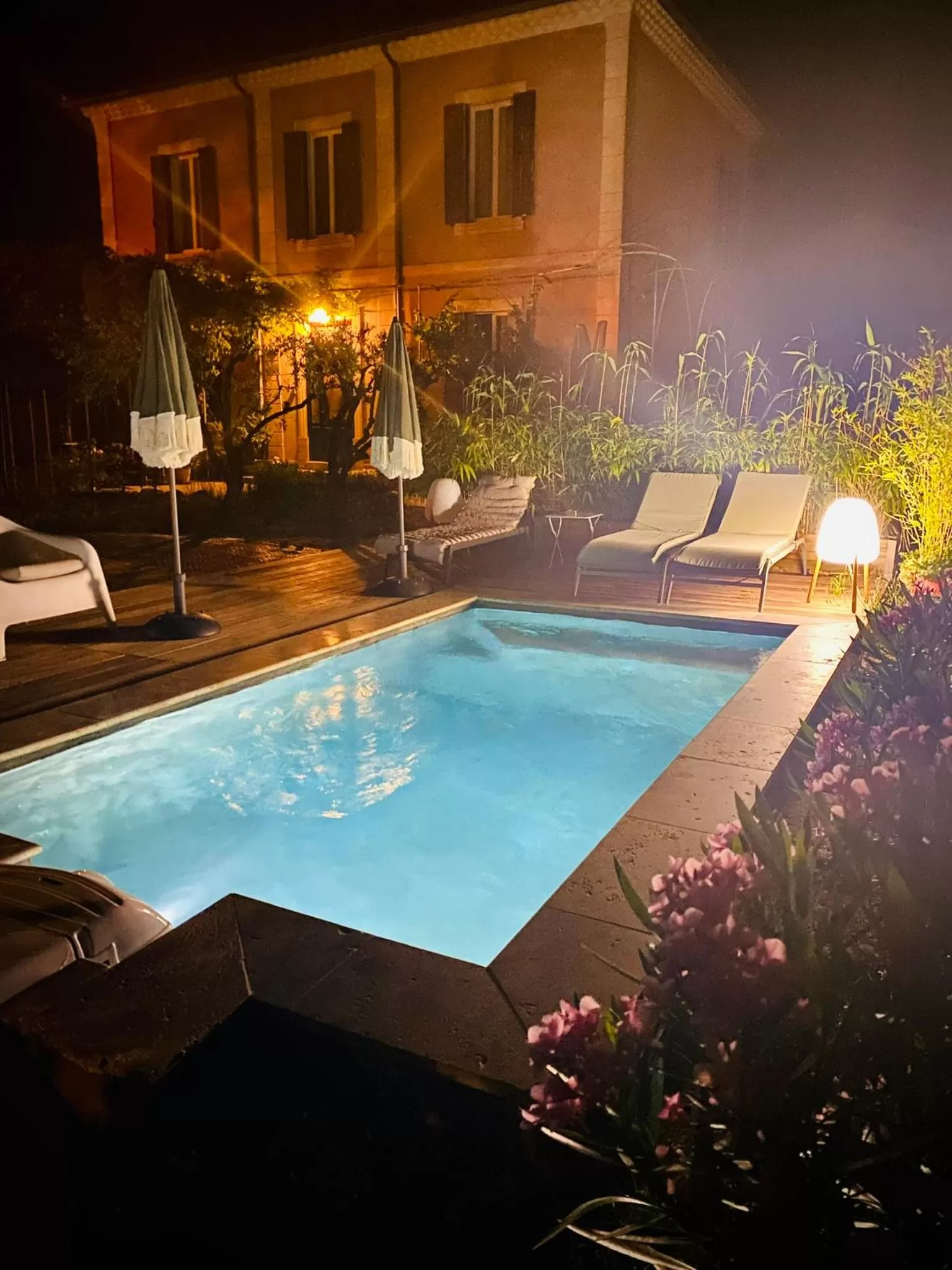 Swimming pool in La maison Gerval