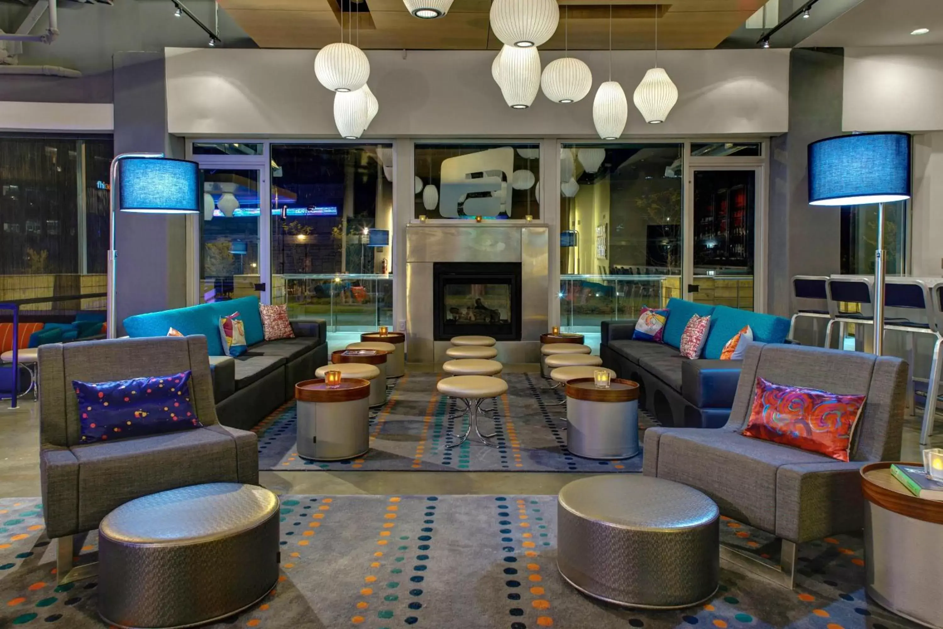 Lounge or bar, Restaurant/Places to Eat in Aloft Durham Downtown