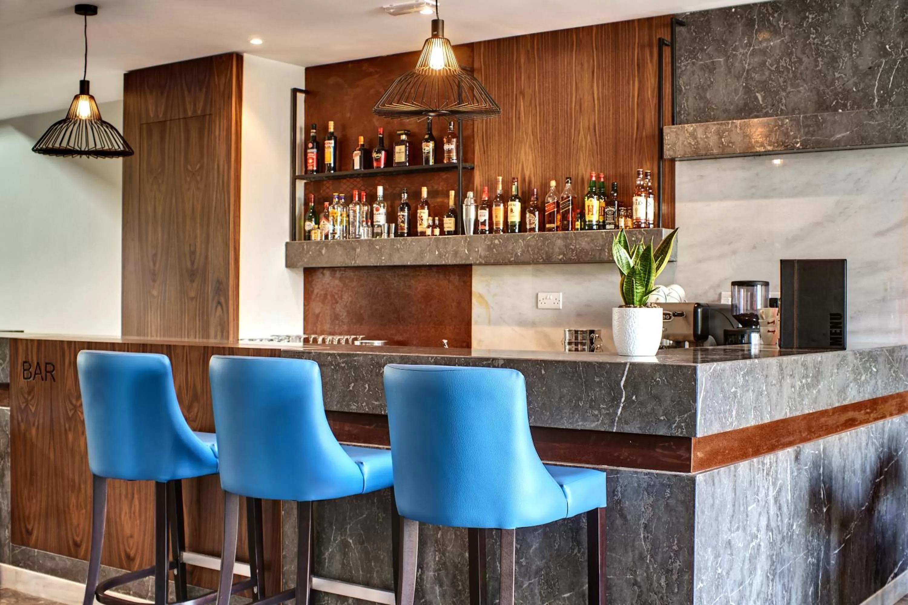 Lounge or bar in The District Hotel
