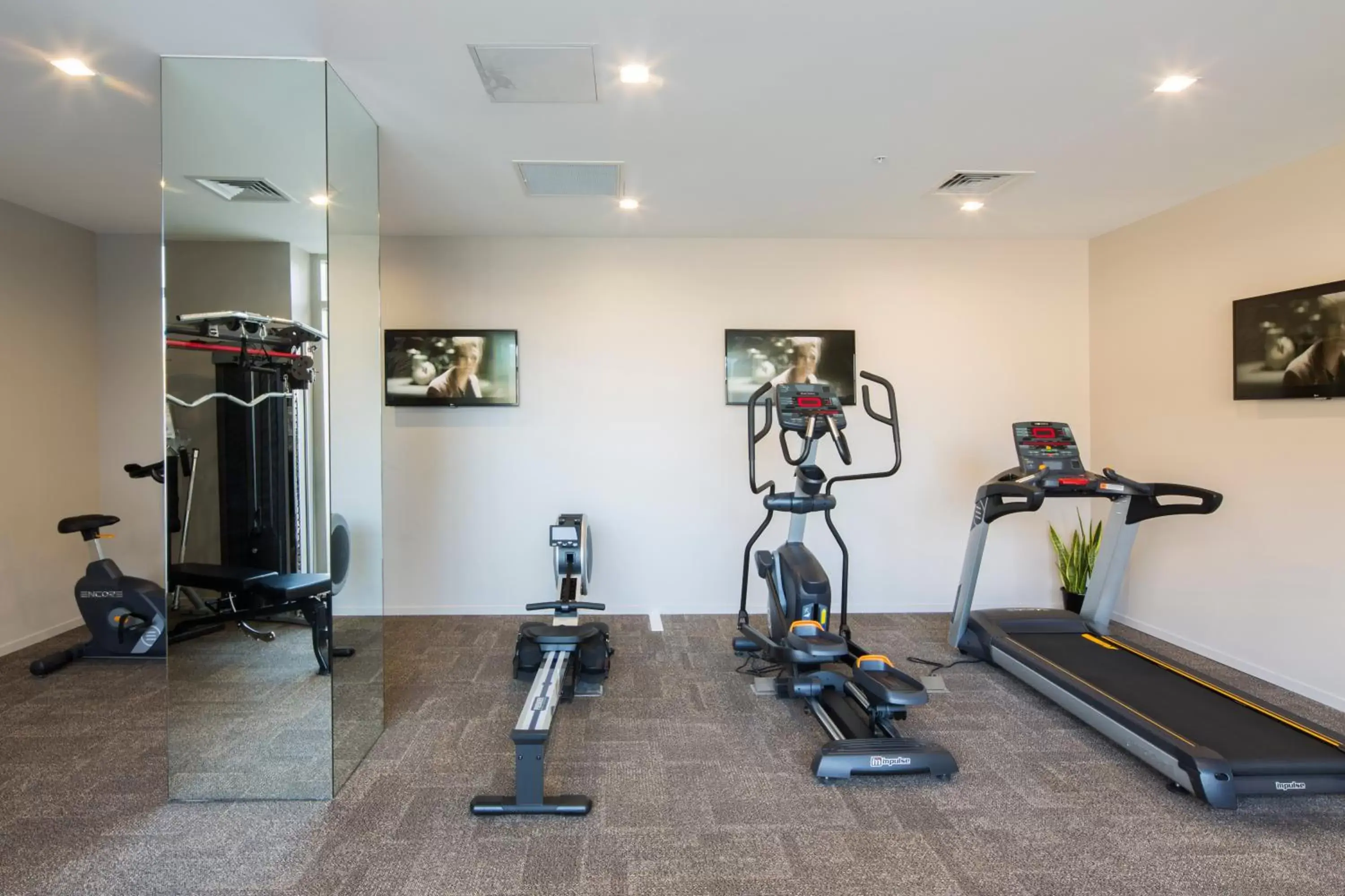 Fitness centre/facilities, Fitness Center/Facilities in Ramada Suites by Wyndham Queenstown Remarkables Park