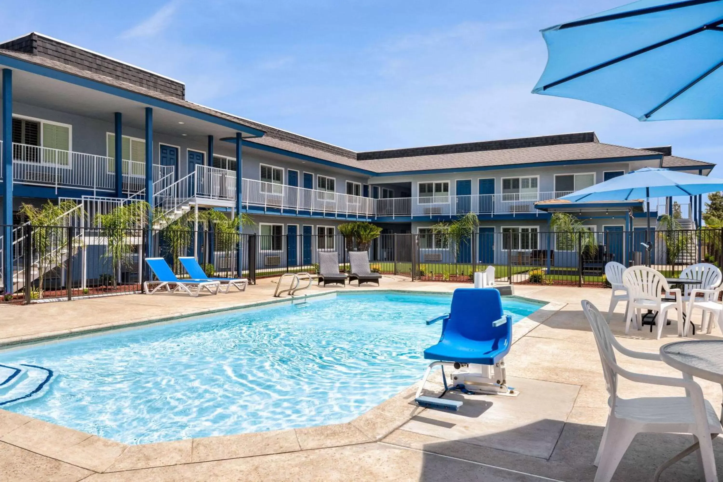 Pool view, Swimming Pool in Super 8 by Wyndham Lindsay Olive Tree