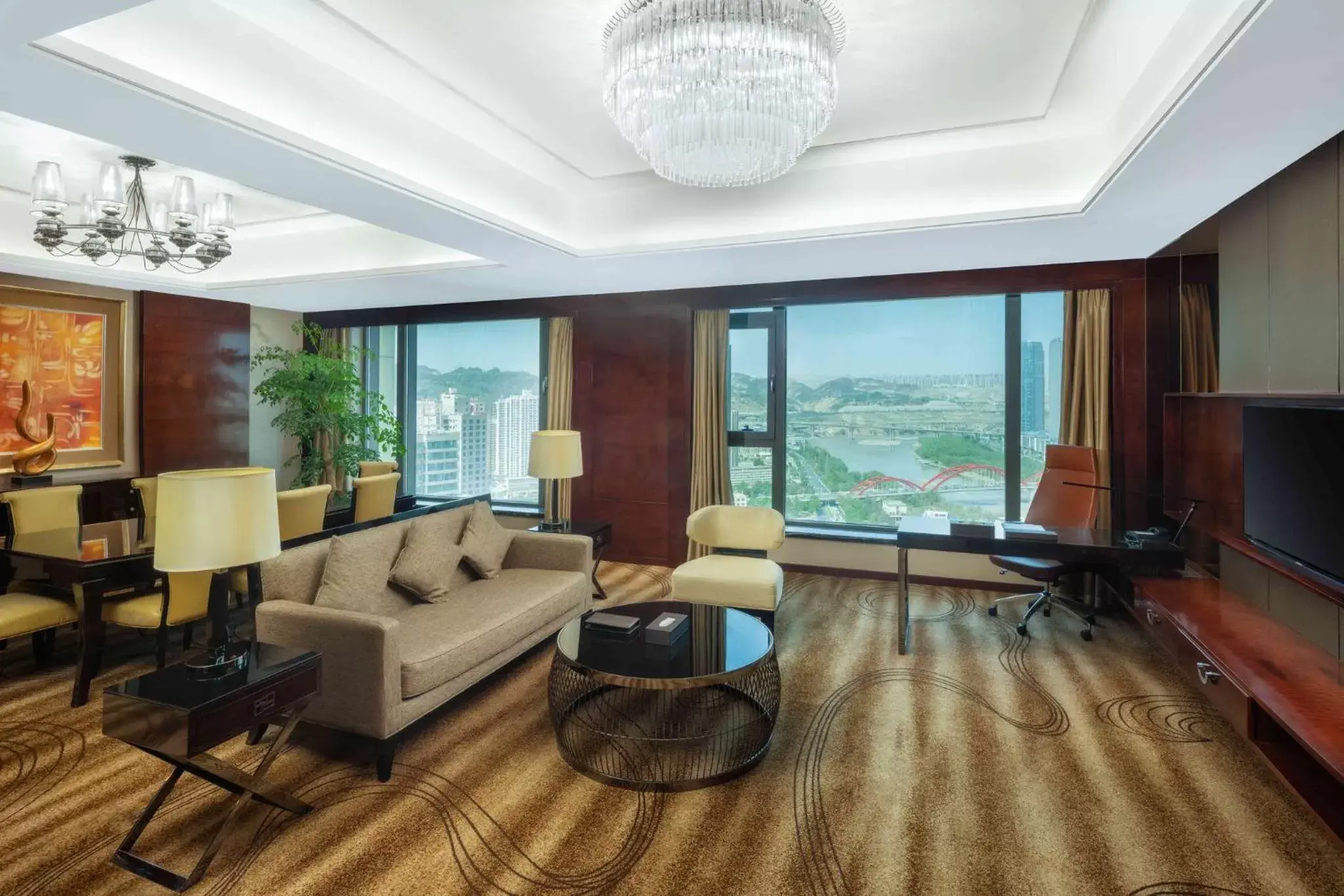 Photo of the whole room, Seating Area in Crowne Plaza Hotel Lanzhou, an IHG Hotel