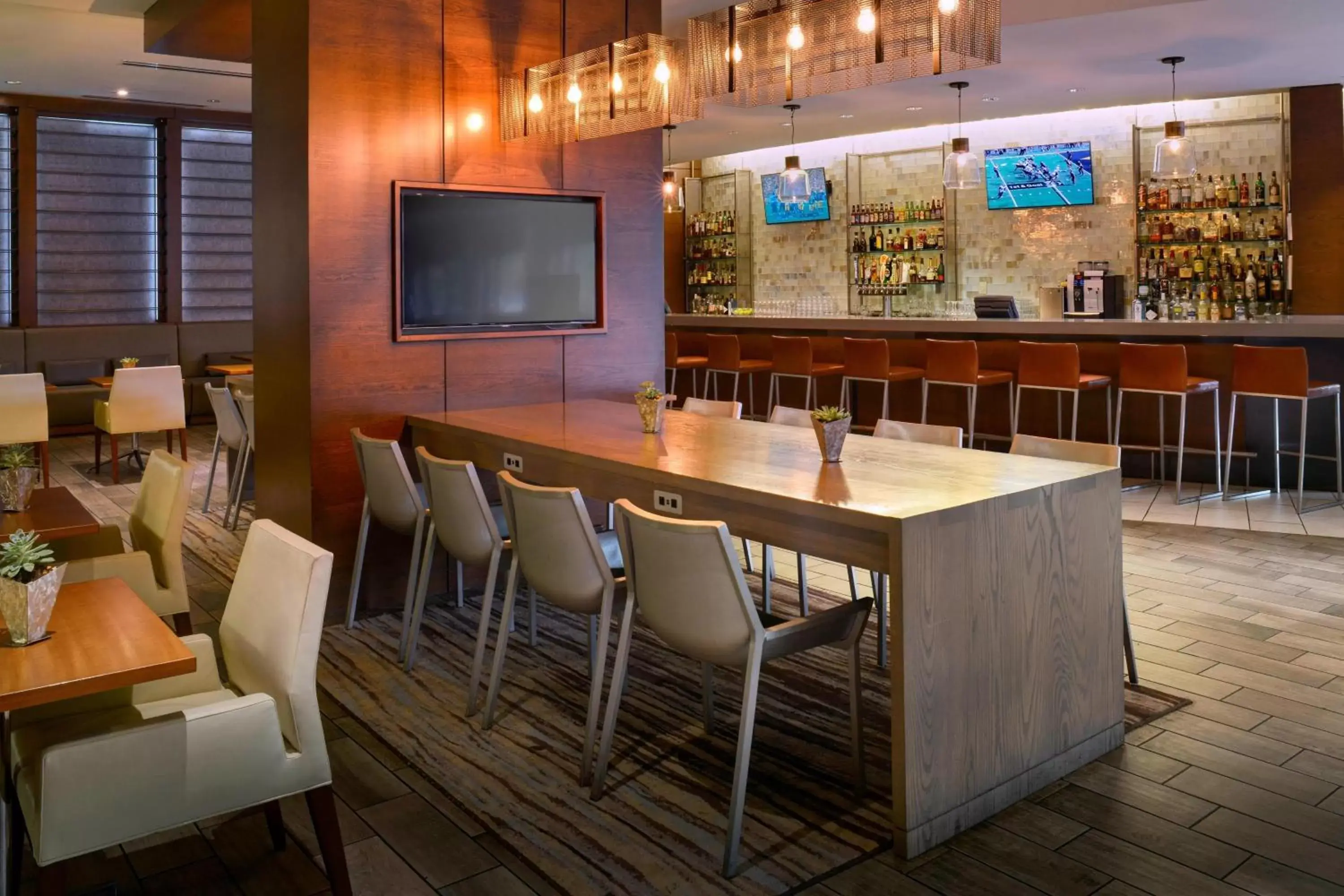 Lounge or bar, Lounge/Bar in Newport News Marriott at City Center