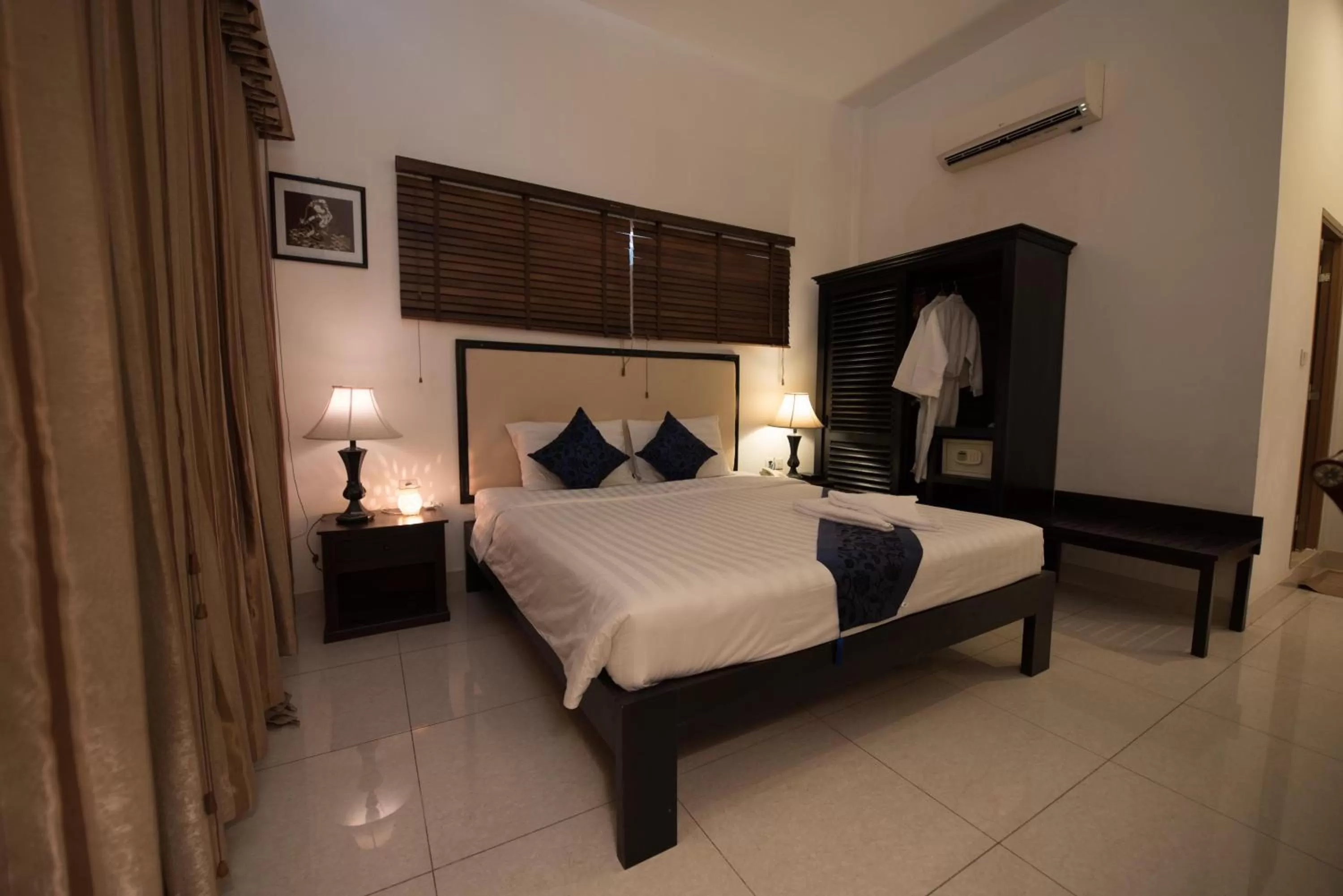 Bedroom in Homesyn Hotel