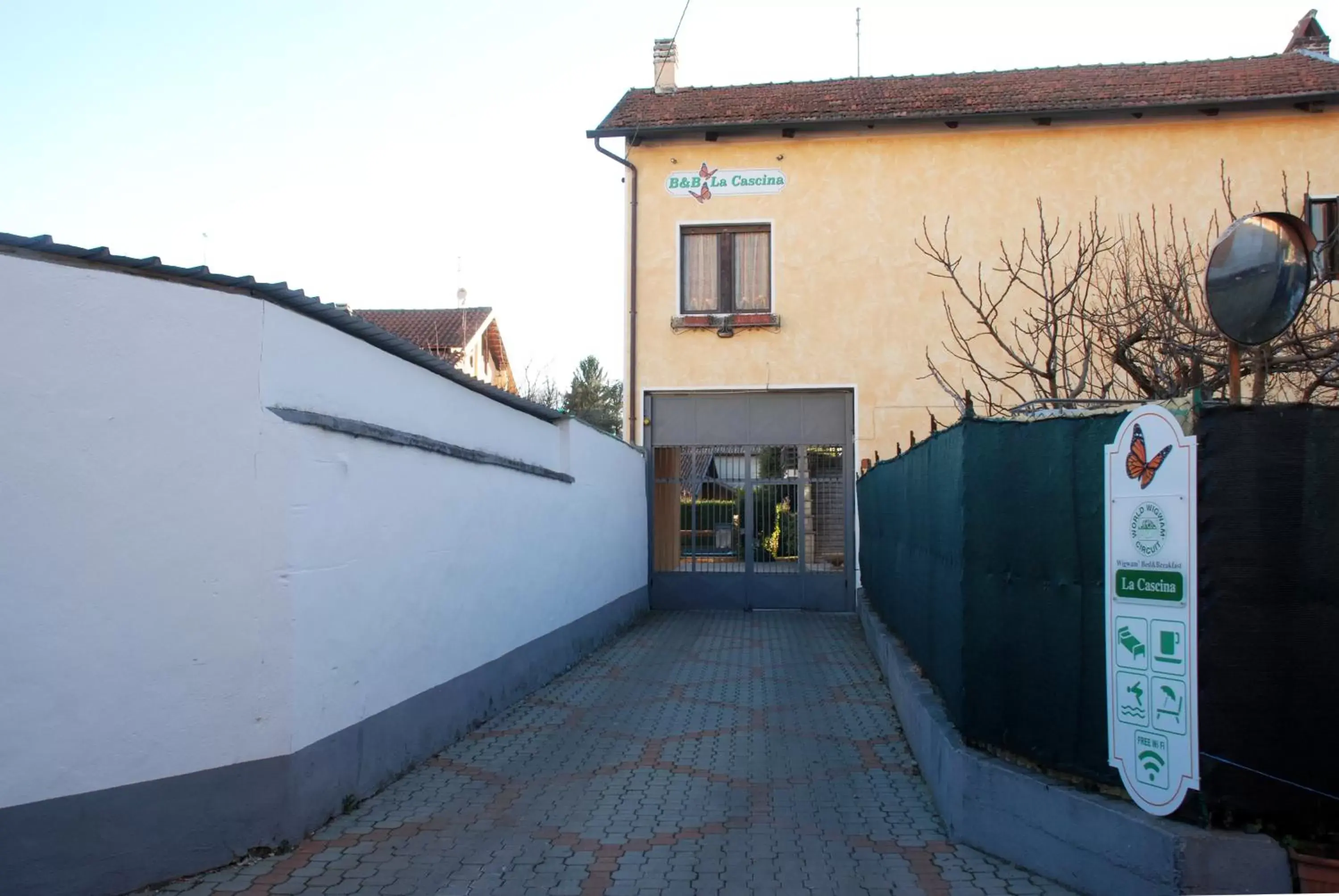 Property Building in La Cascina