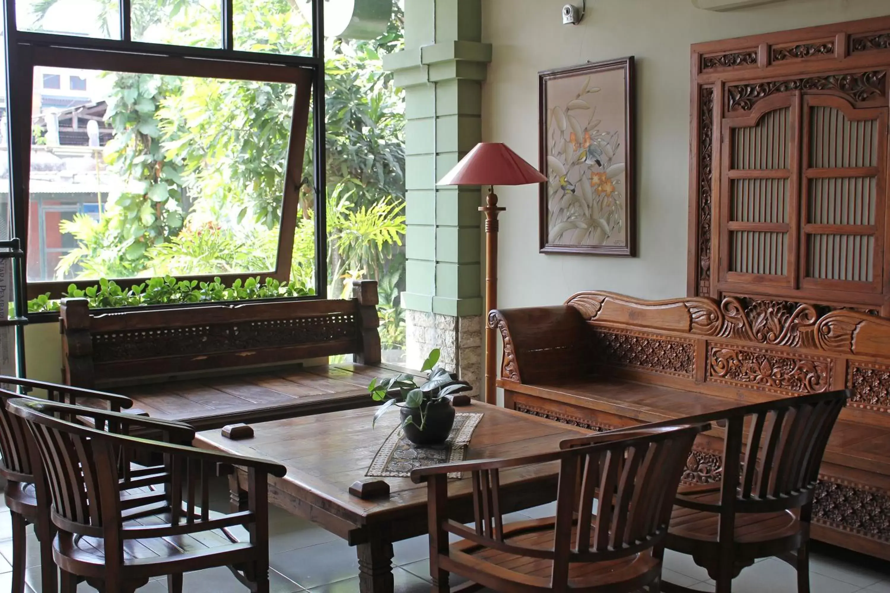 Seating area in Hotel Winotosastro Garden