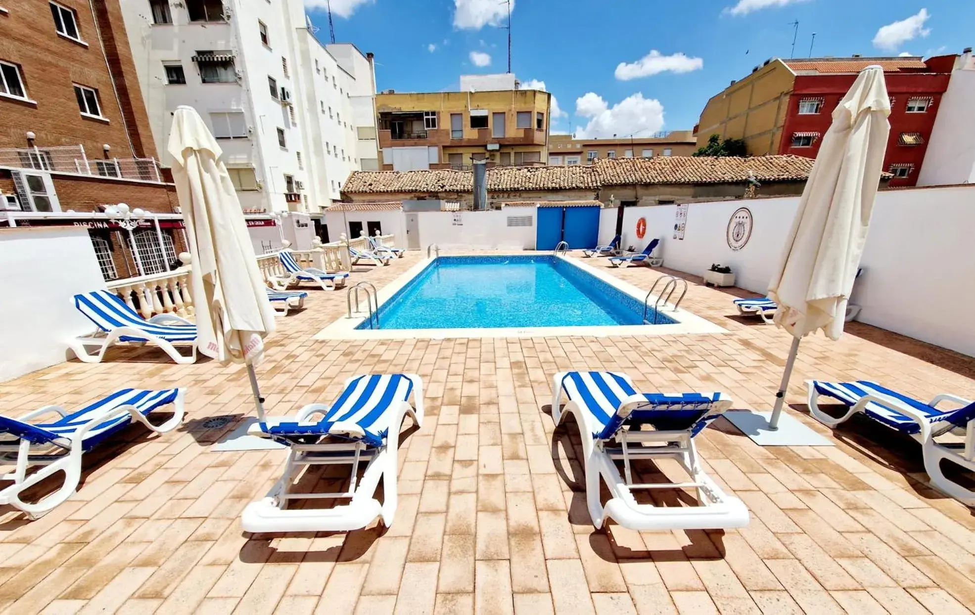 Swimming Pool in Hotel Santa Cecilia