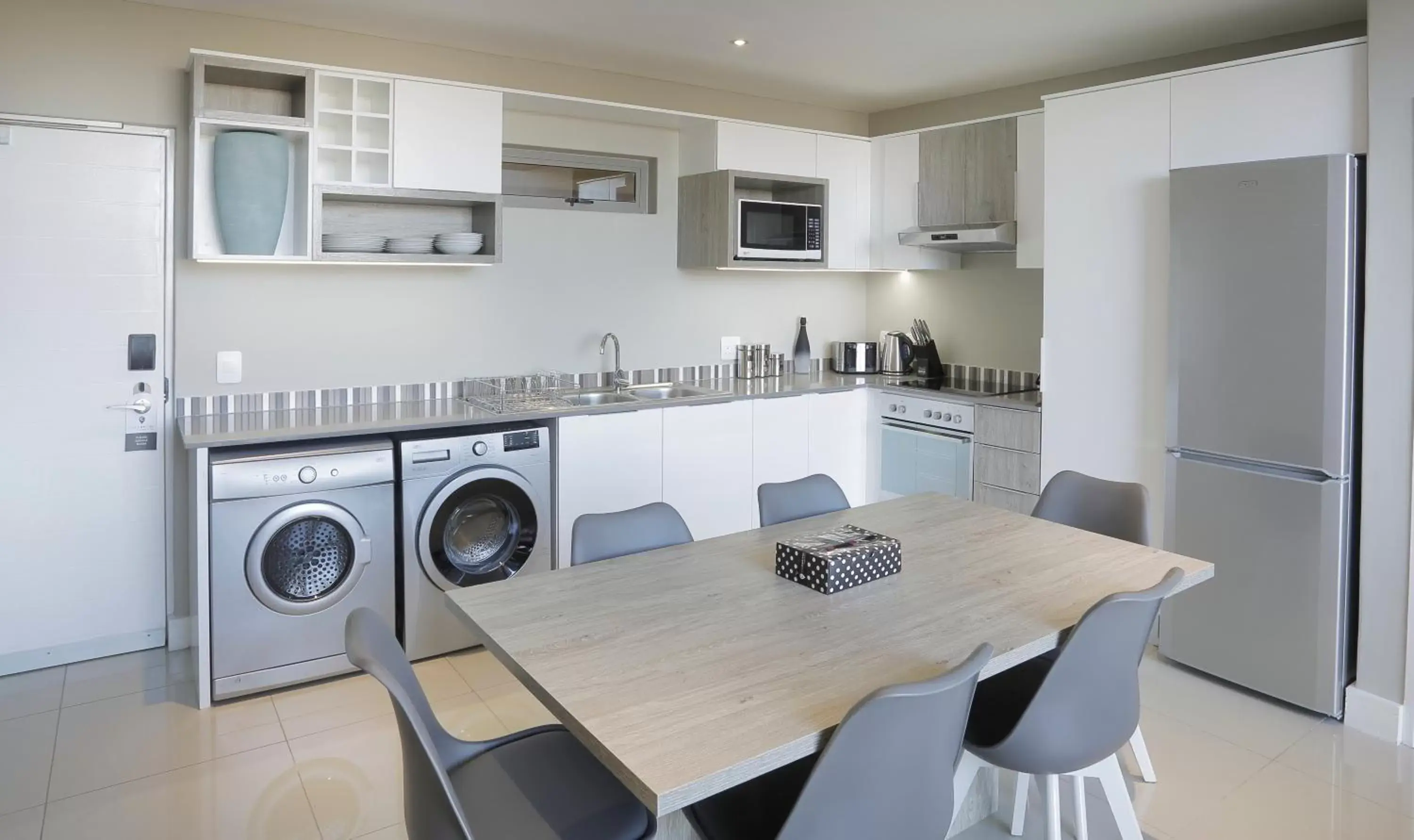 Kitchen or kitchenette, Kitchen/Kitchenette in The Capital on Bath