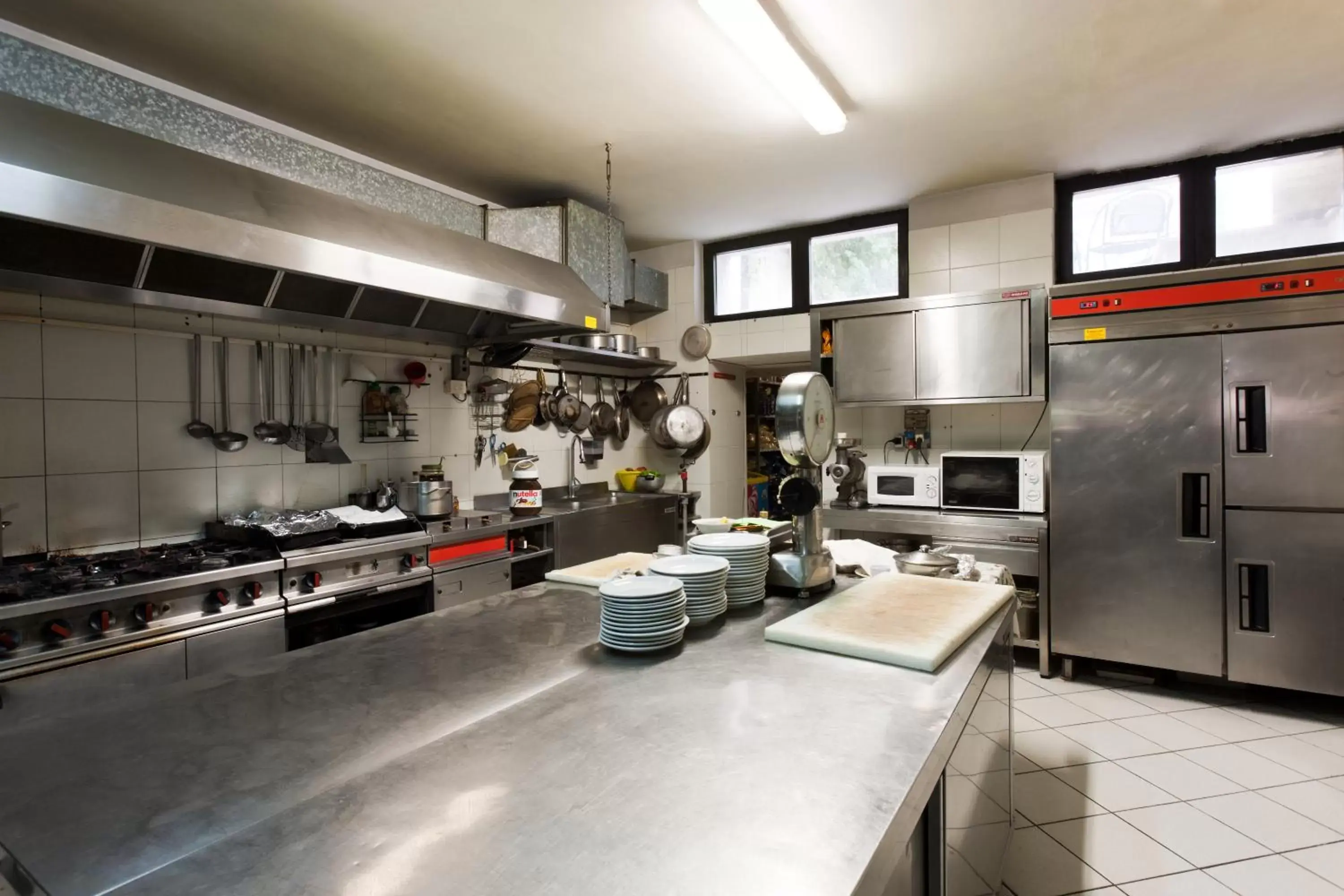 Communal kitchen, Kitchen/Kitchenette in Hotel Letizia