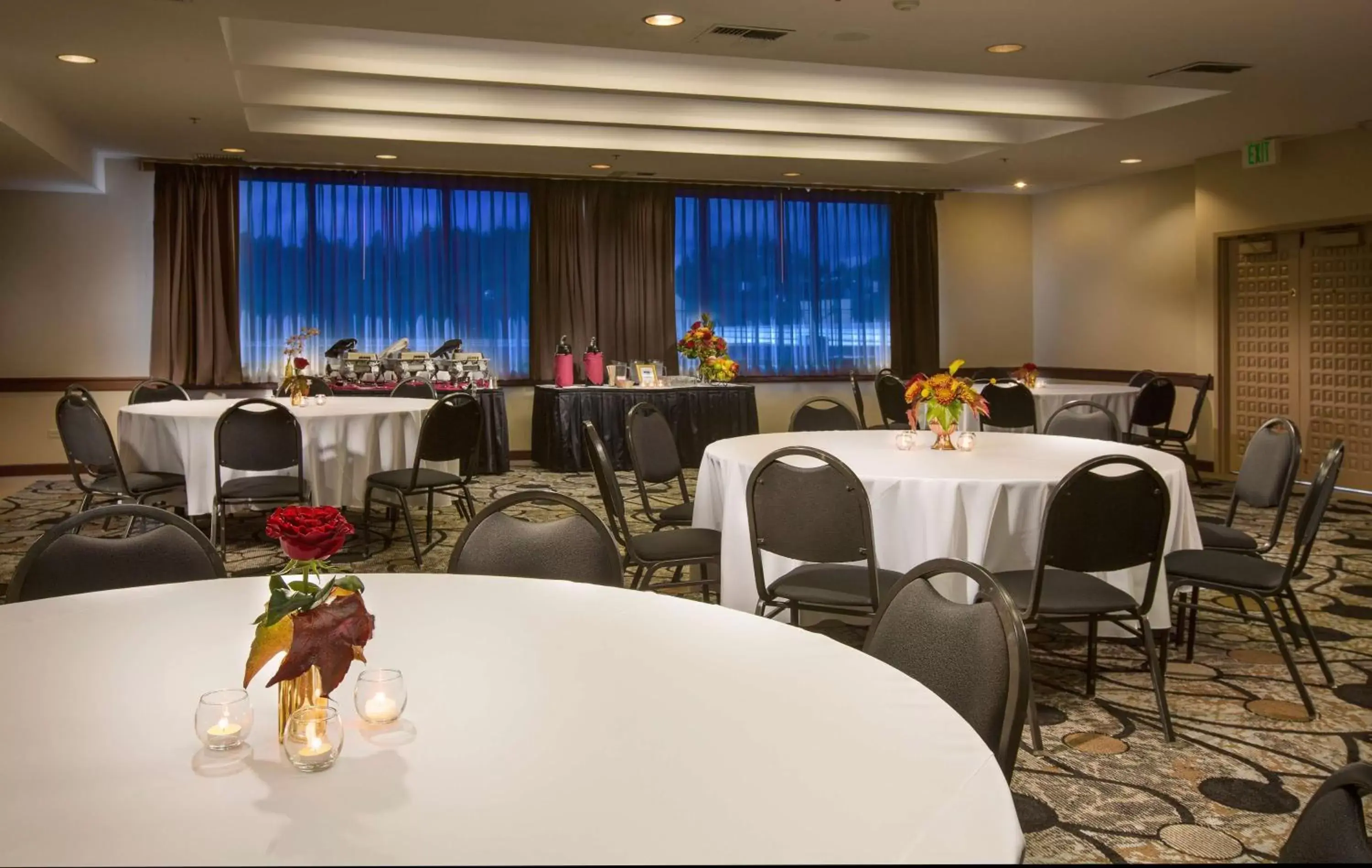 Banquet/Function facilities, Restaurant/Places to Eat in Red Lion Inn & Suites Olympia, Governor Hotel