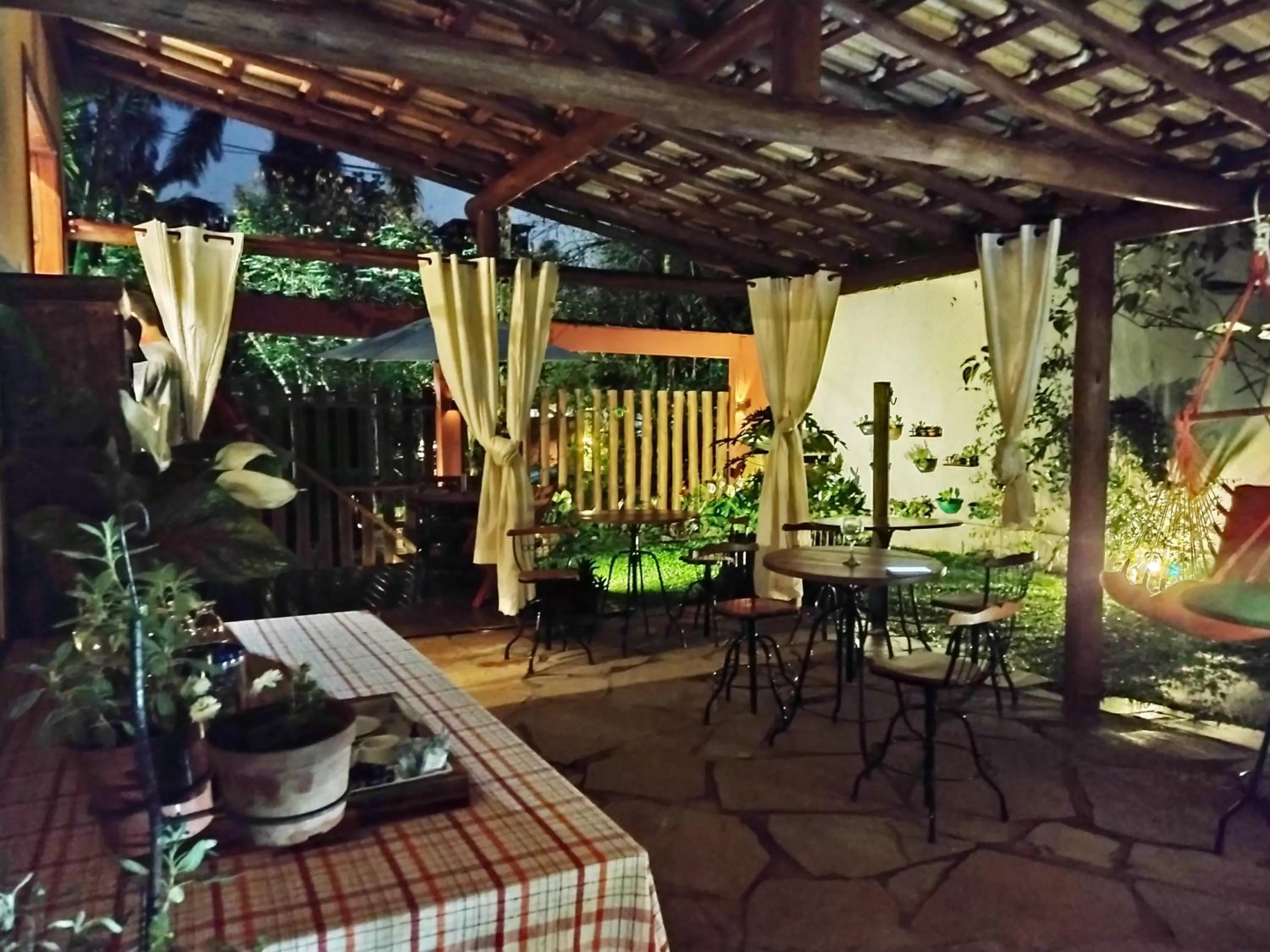 Restaurant/Places to Eat in Magias de Paraty Ecopousada