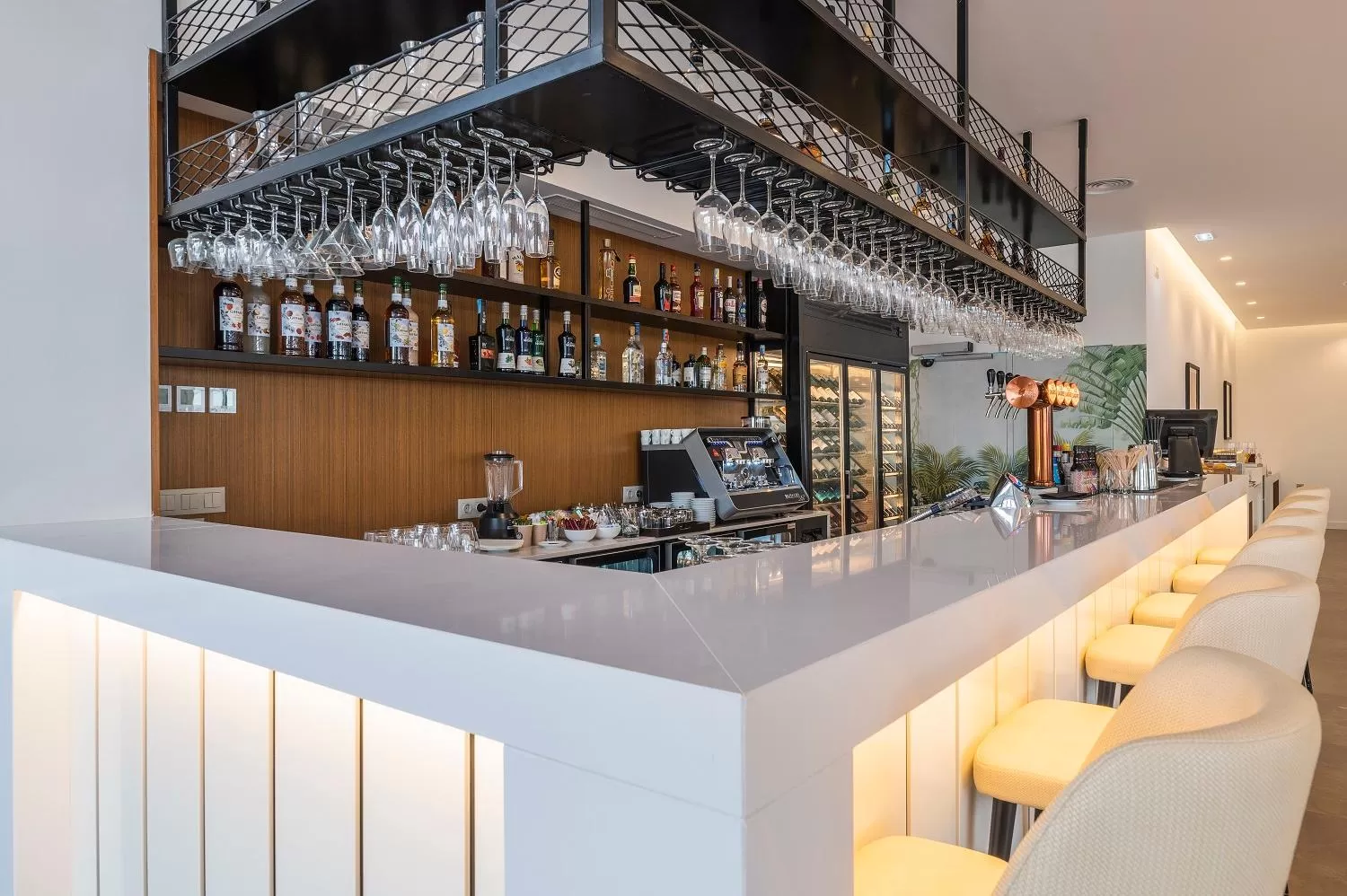 Lounge or bar in Regency Salgados Hotel & Spa