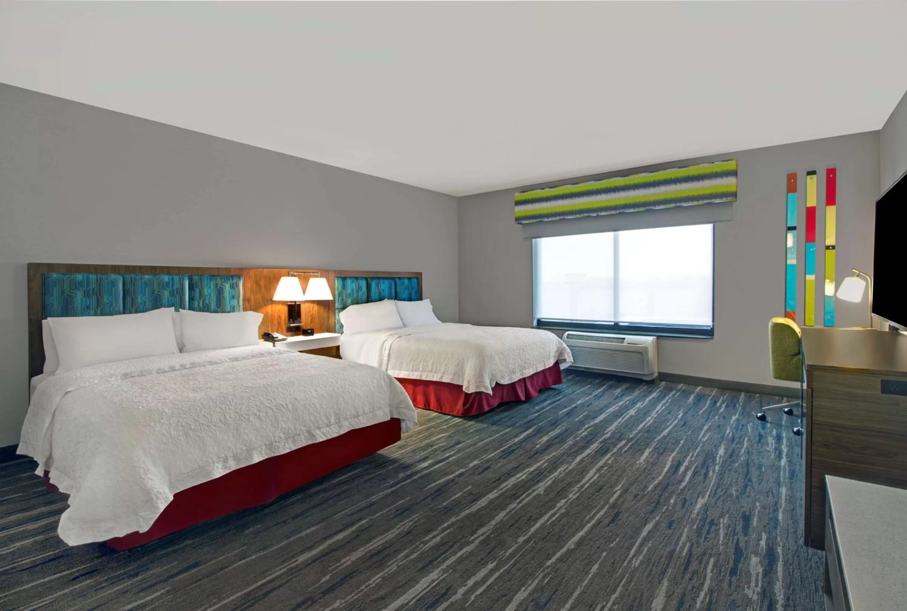 Queen Room with Two Queen Beds Hearing Accessible in Hampton Inn & Suites by Hilton Syracuse Dewitt