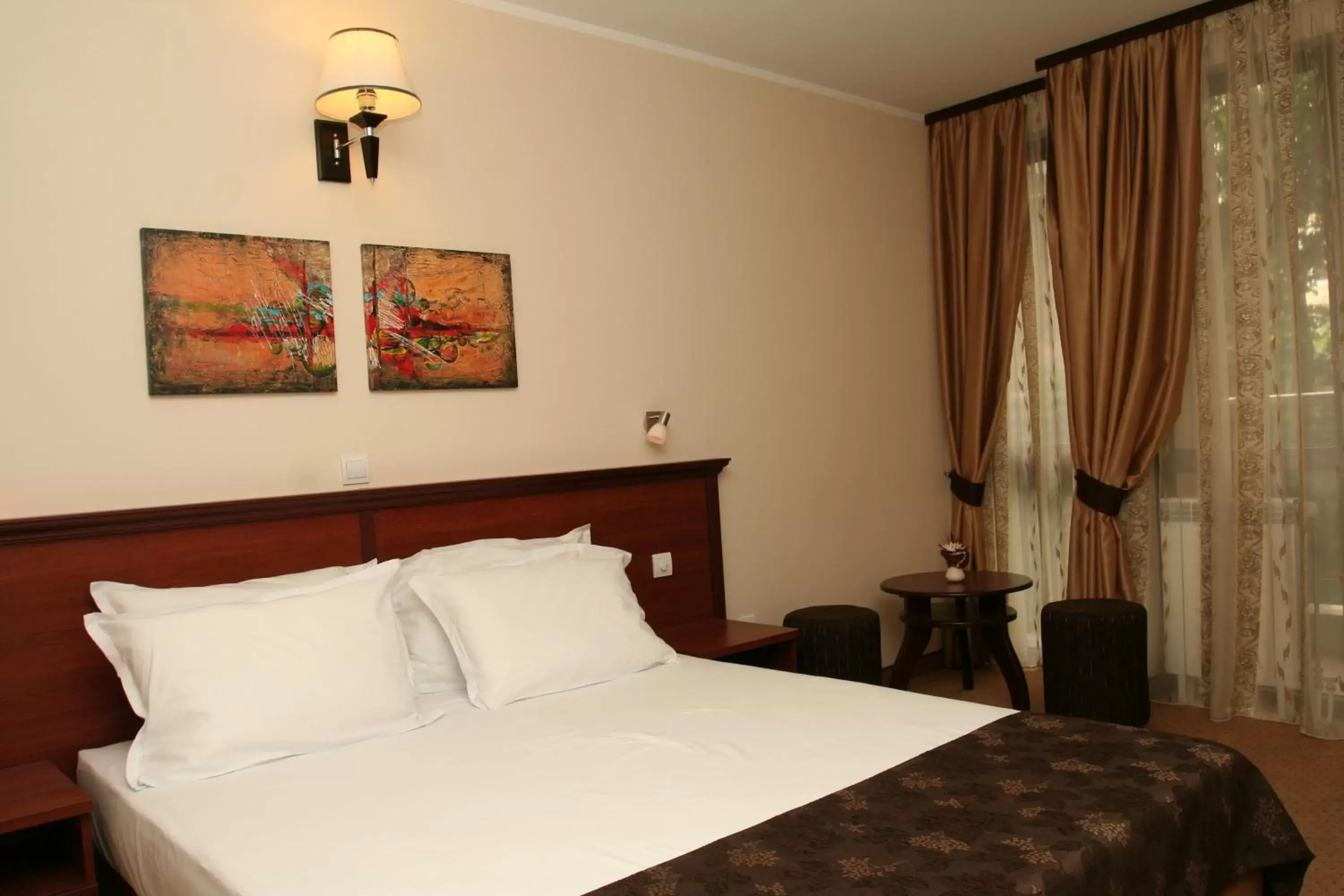 Photo of the whole room, Bed in Favorit Hotel