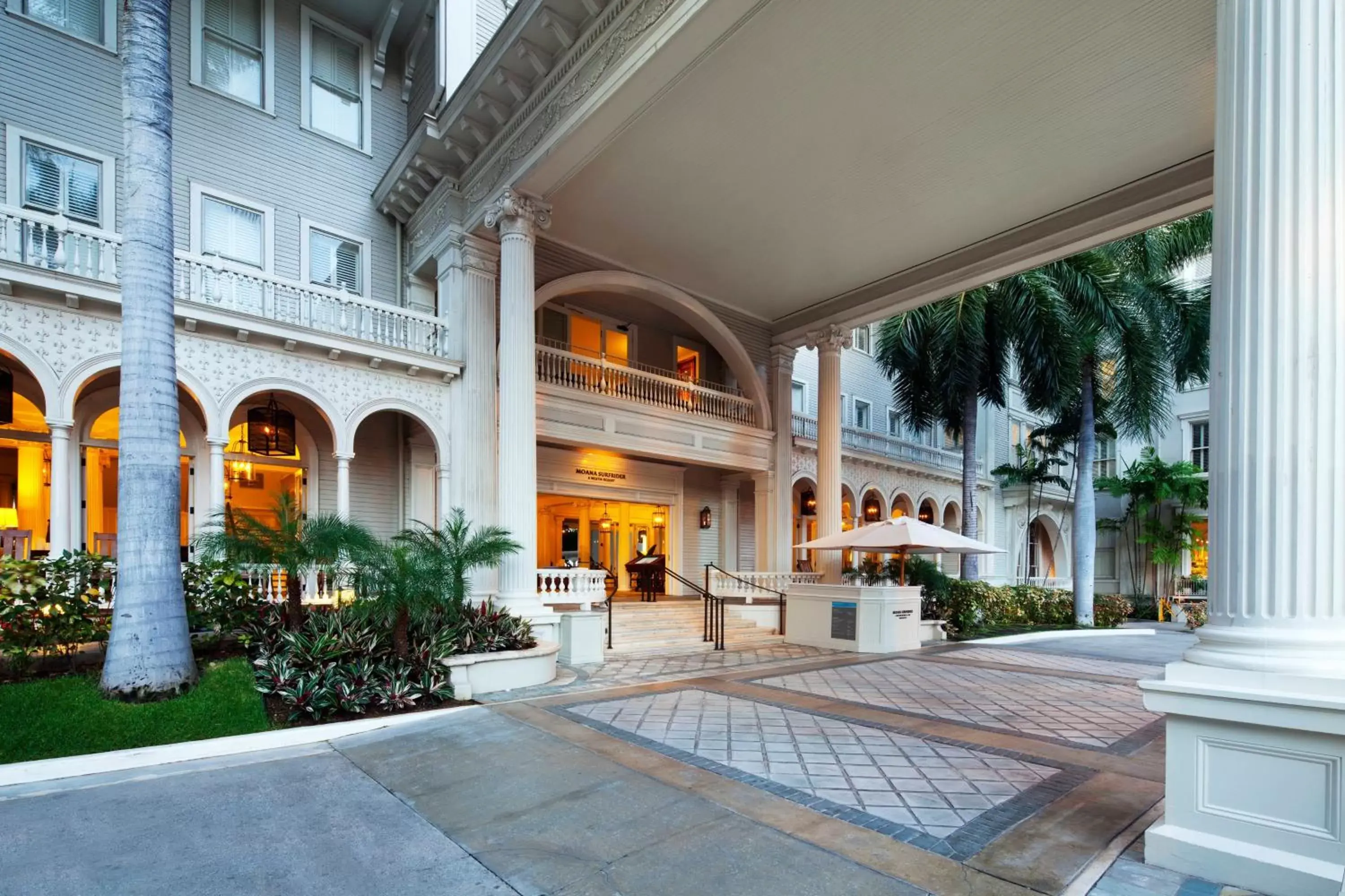 Property building in Moana Surfrider, A Westin Resort & Spa, Waikiki Beach