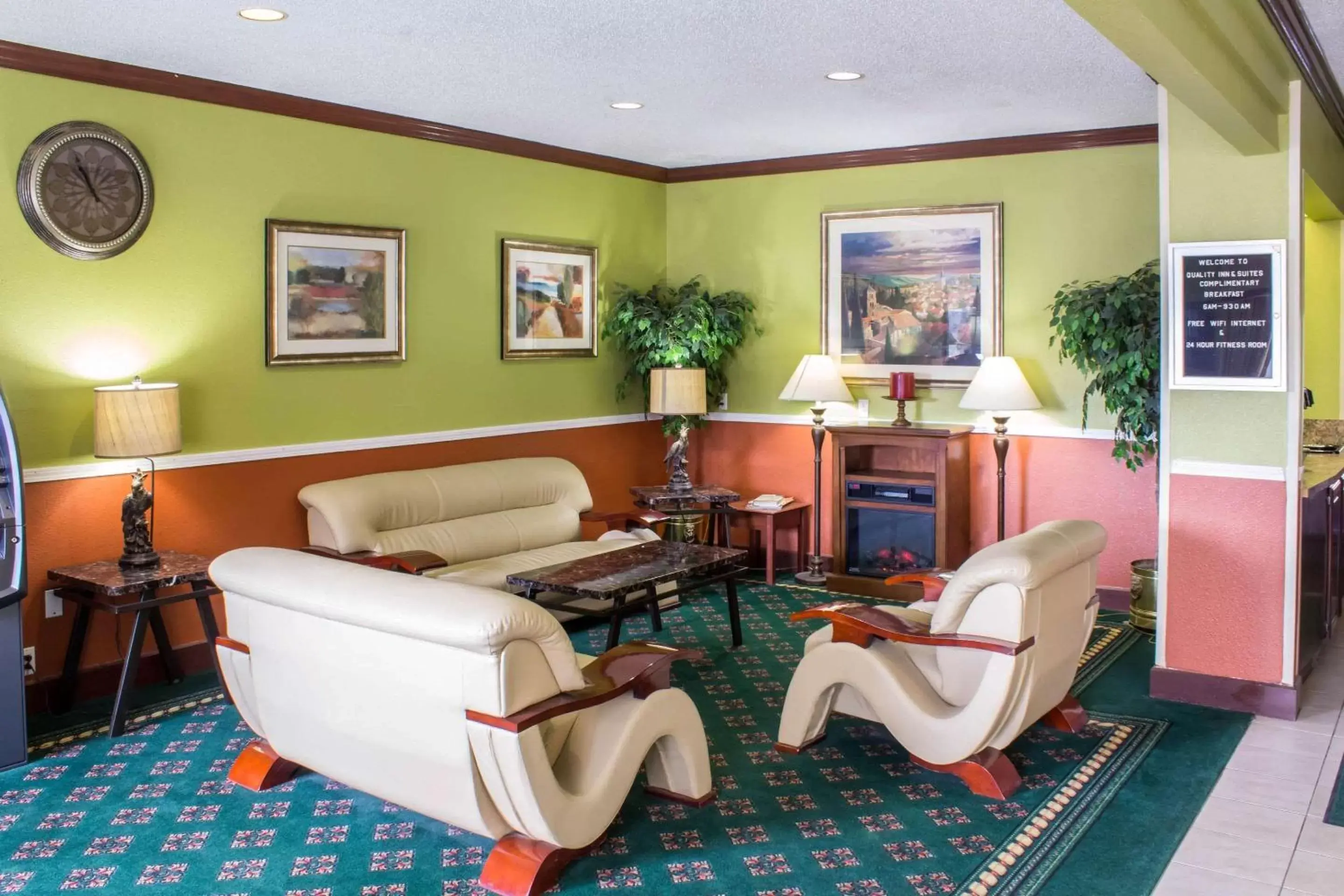 Lobby or reception, Seating Area in Quality Inn & Suites