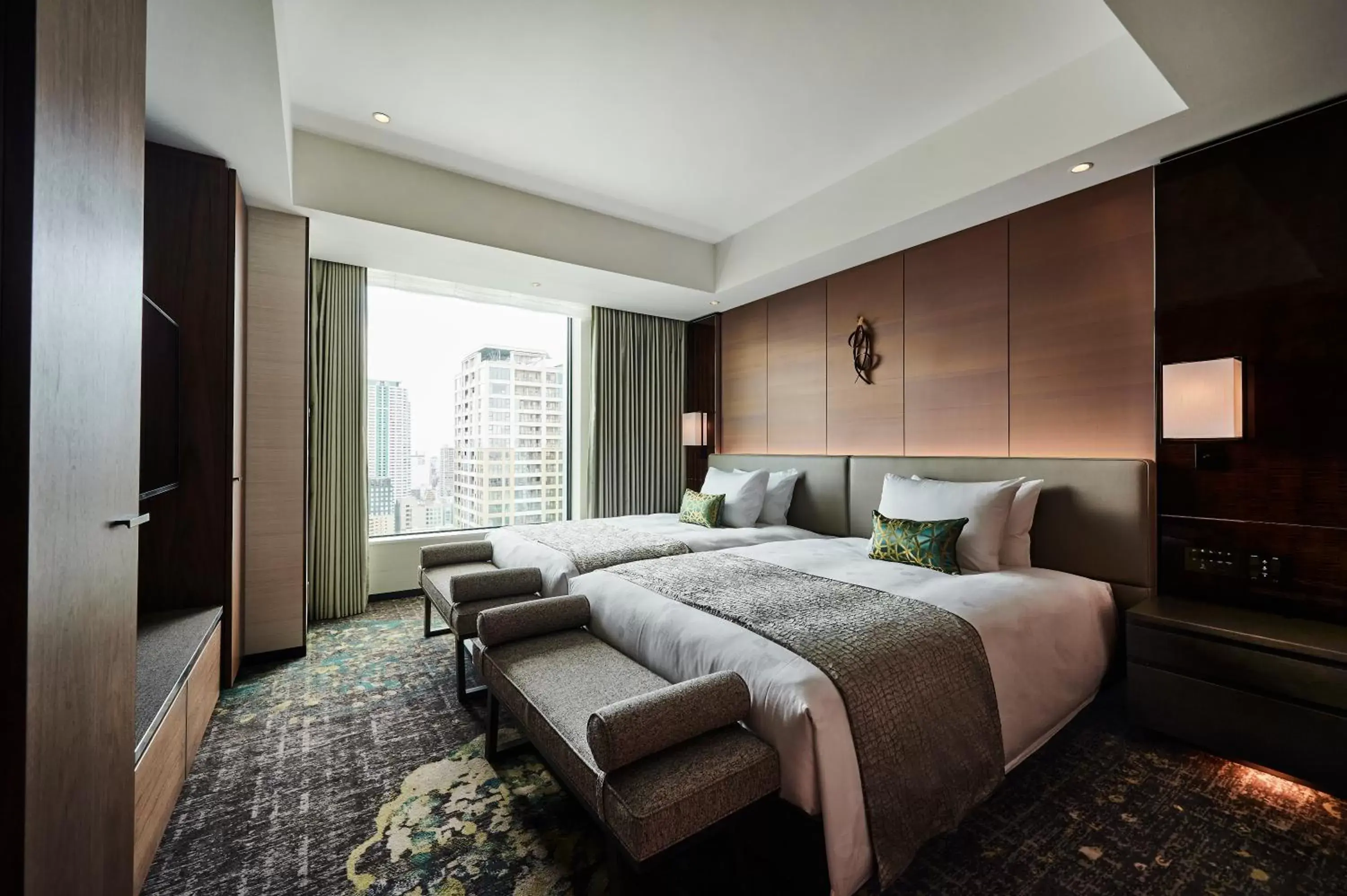 Photo of the whole room, Bed in The Royal Park Hotel Iconic Osaka Midosuji Photo of the whole room, Bed in The Royal Park Hotel Iconic Osaka Midosuji