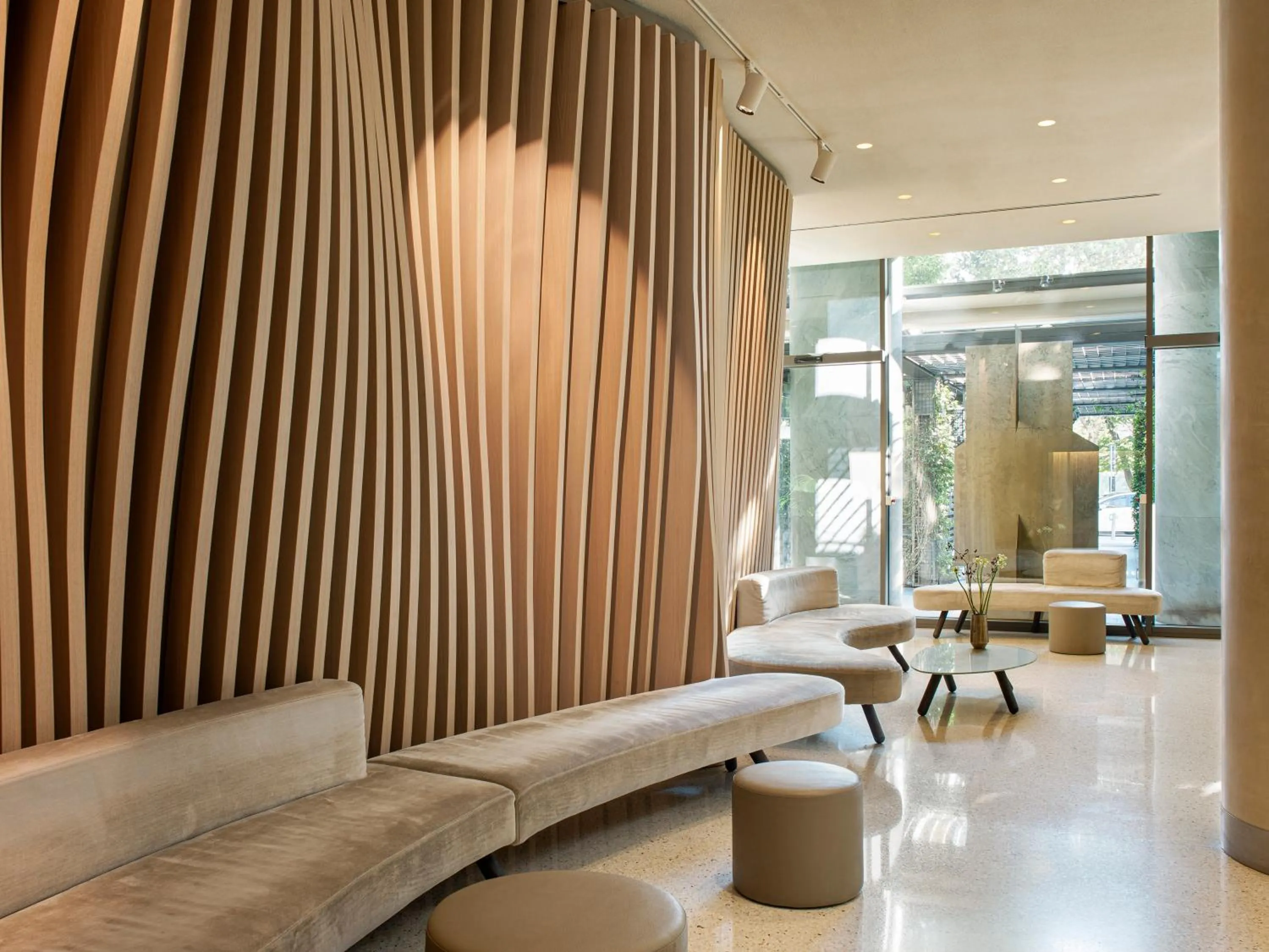 Lobby or reception in ME Milan Il Duca