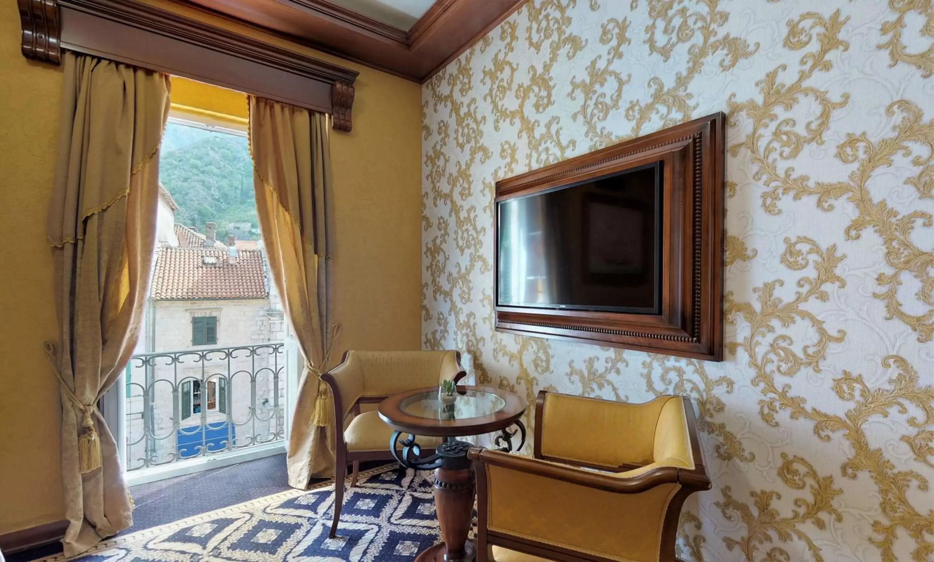 Balcony/Terrace, Seating Area in Historic Boutique Hotel Cattaro