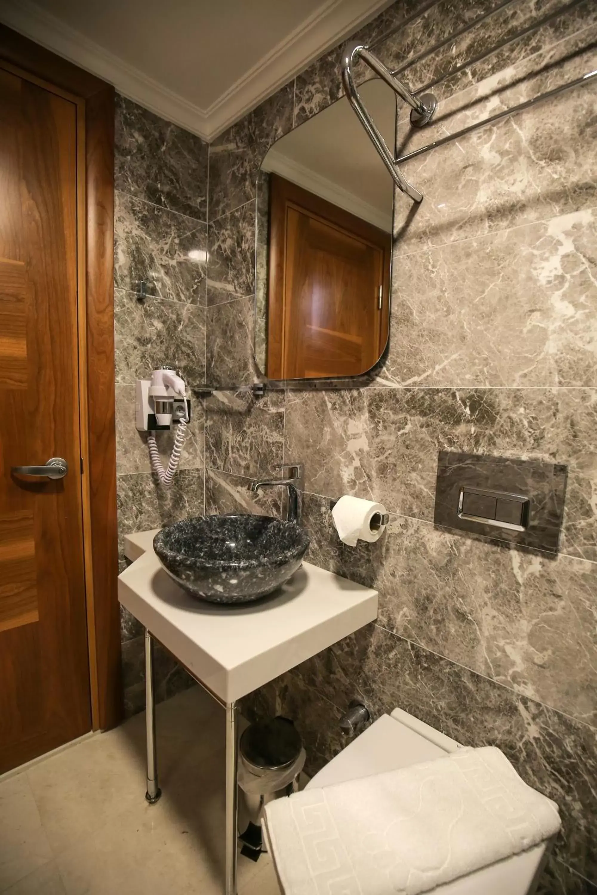 Bathroom in Artika Hotel