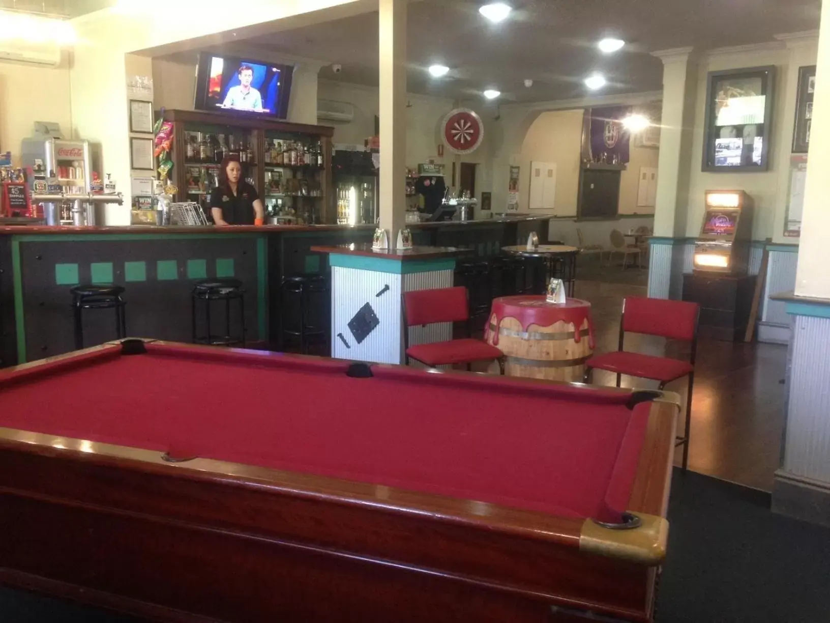 Alcoholic drinks in Budget Motel Alcoholic drinks in Budget Motel